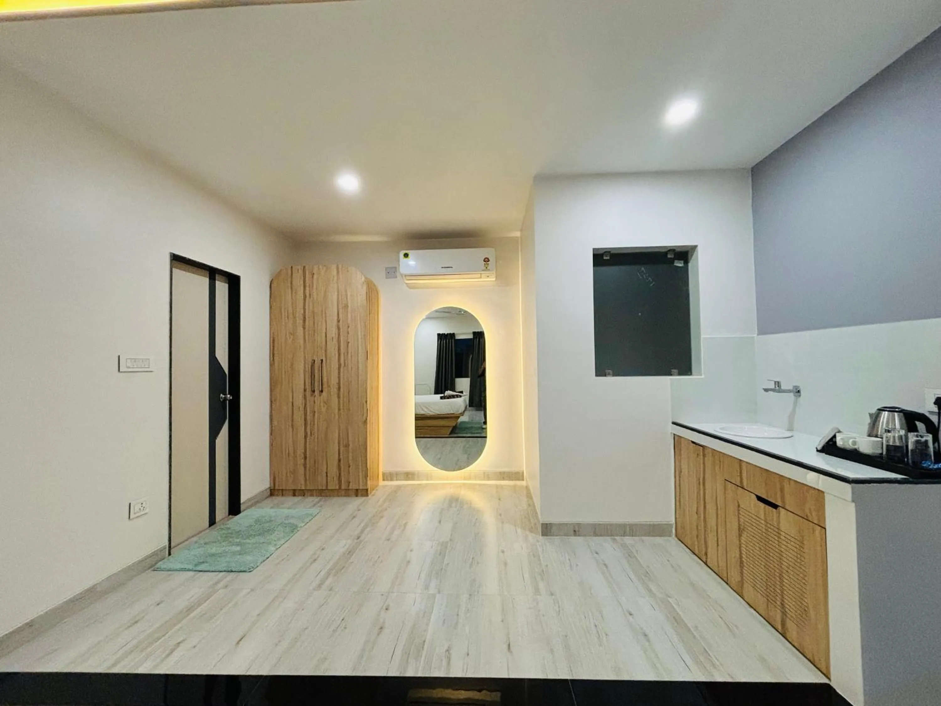 Kitchen or kitchenette in The Lavish Stay