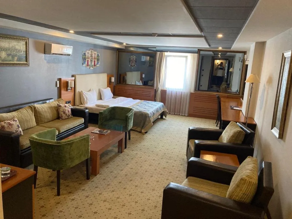 Photo of the whole room, Bed in ZEO HOTEL merter