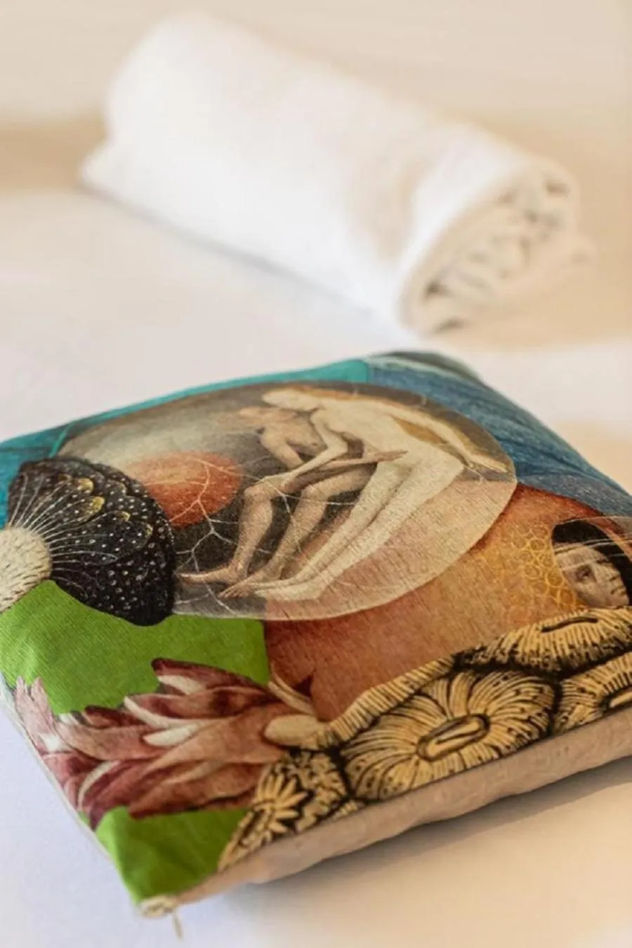 Decorative detail in Bhr Cavour 150