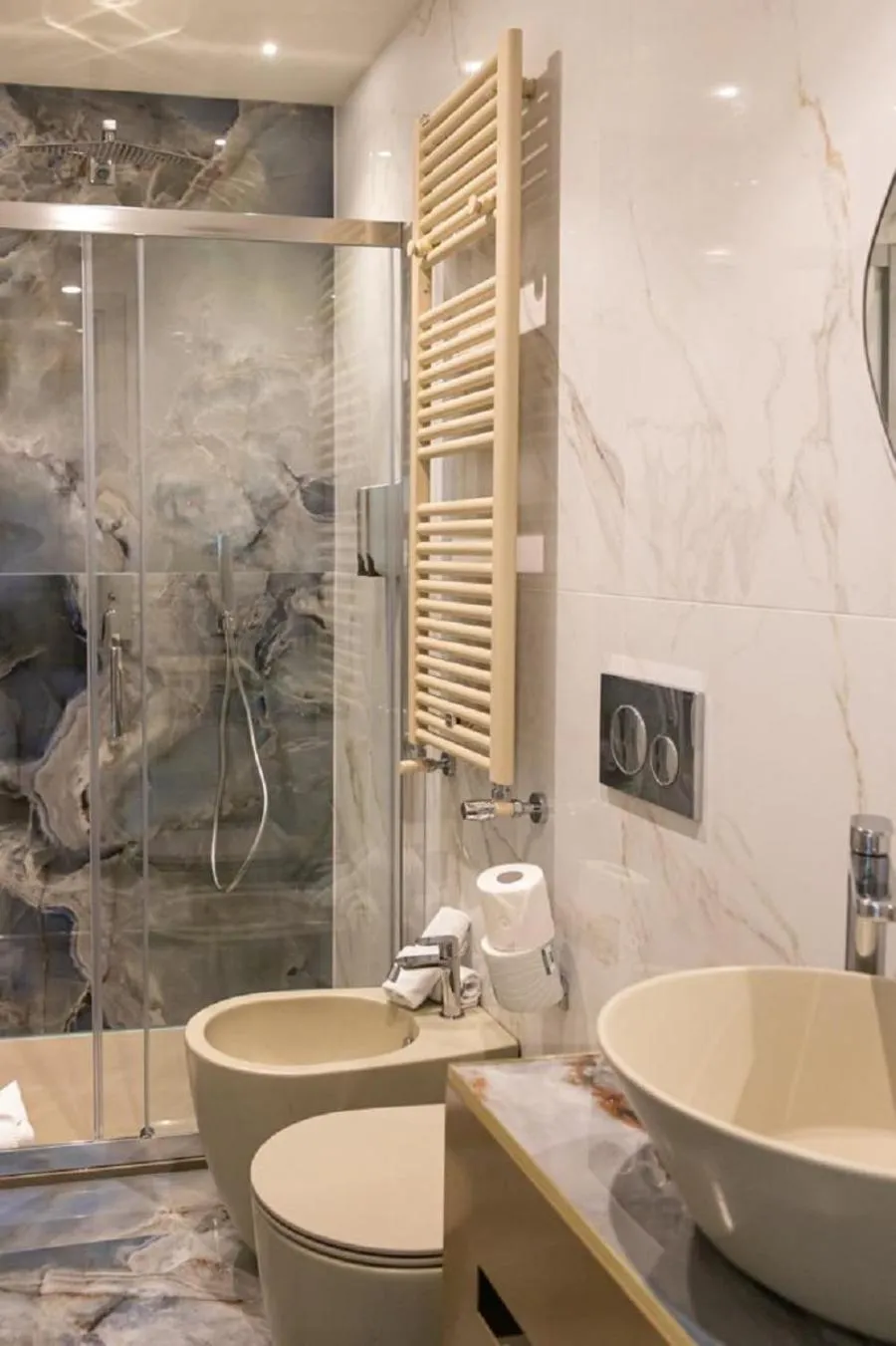 Shower in Bhr Cavour 150