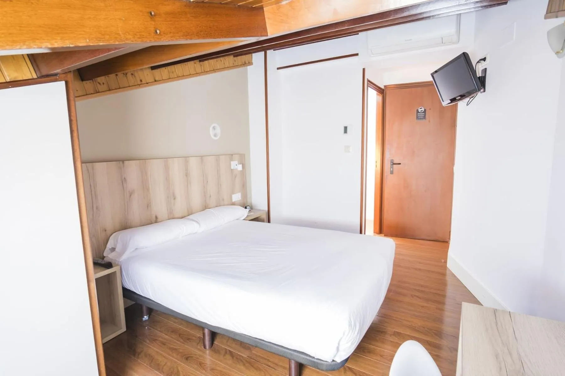 Bed in Hotel Alda Avenida