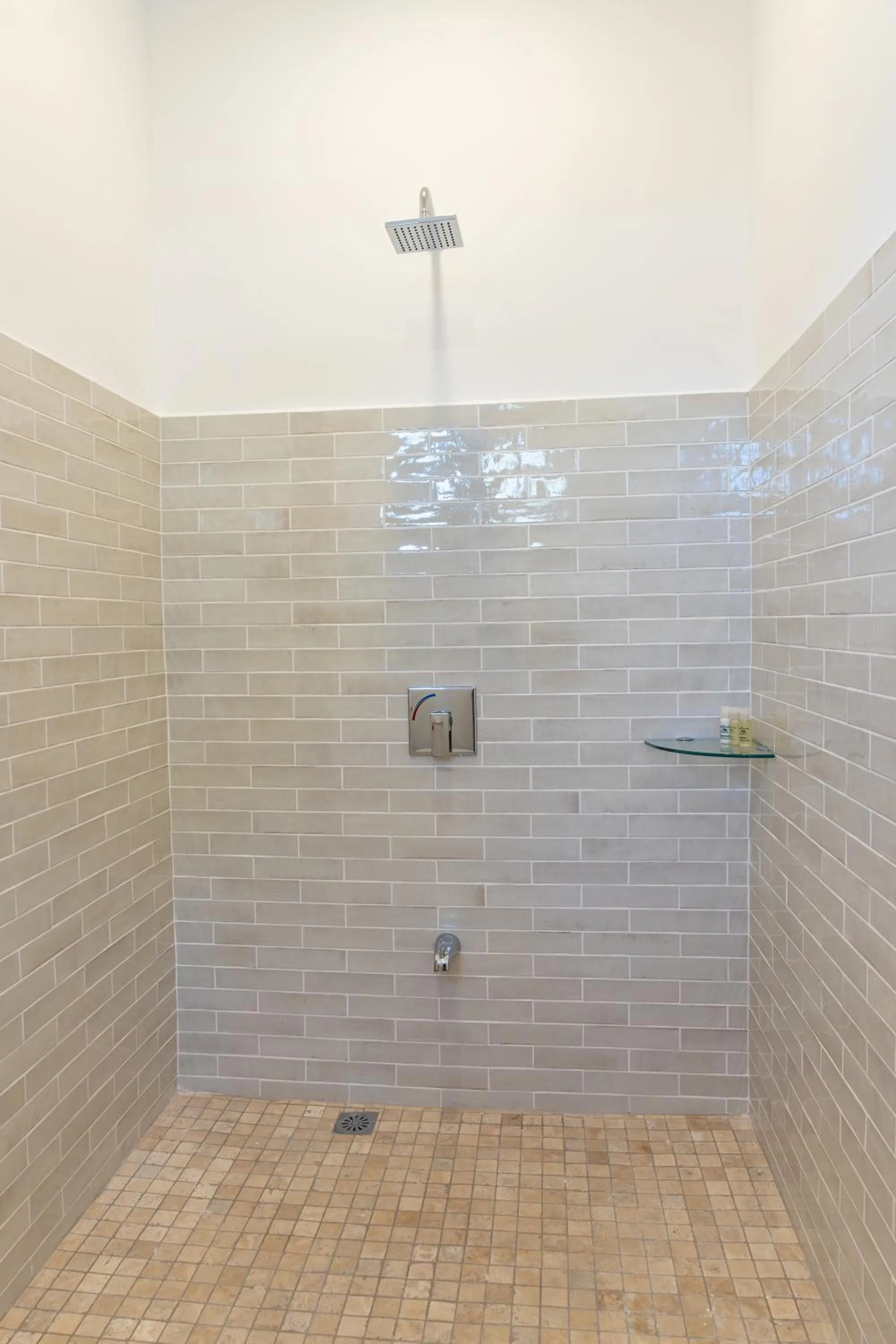 Shower in Residencias Samara