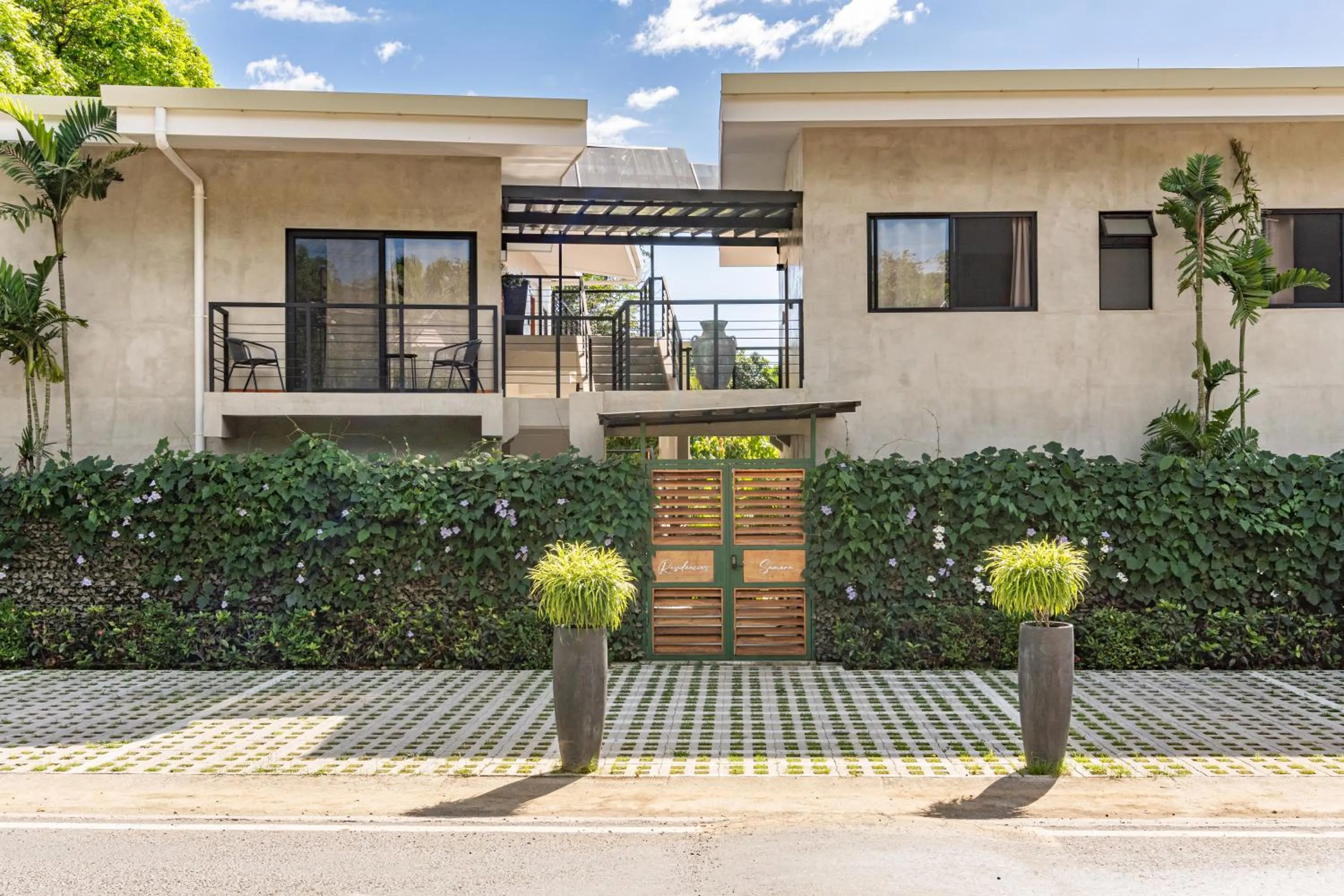 Facade/entrance in Residencias Samara