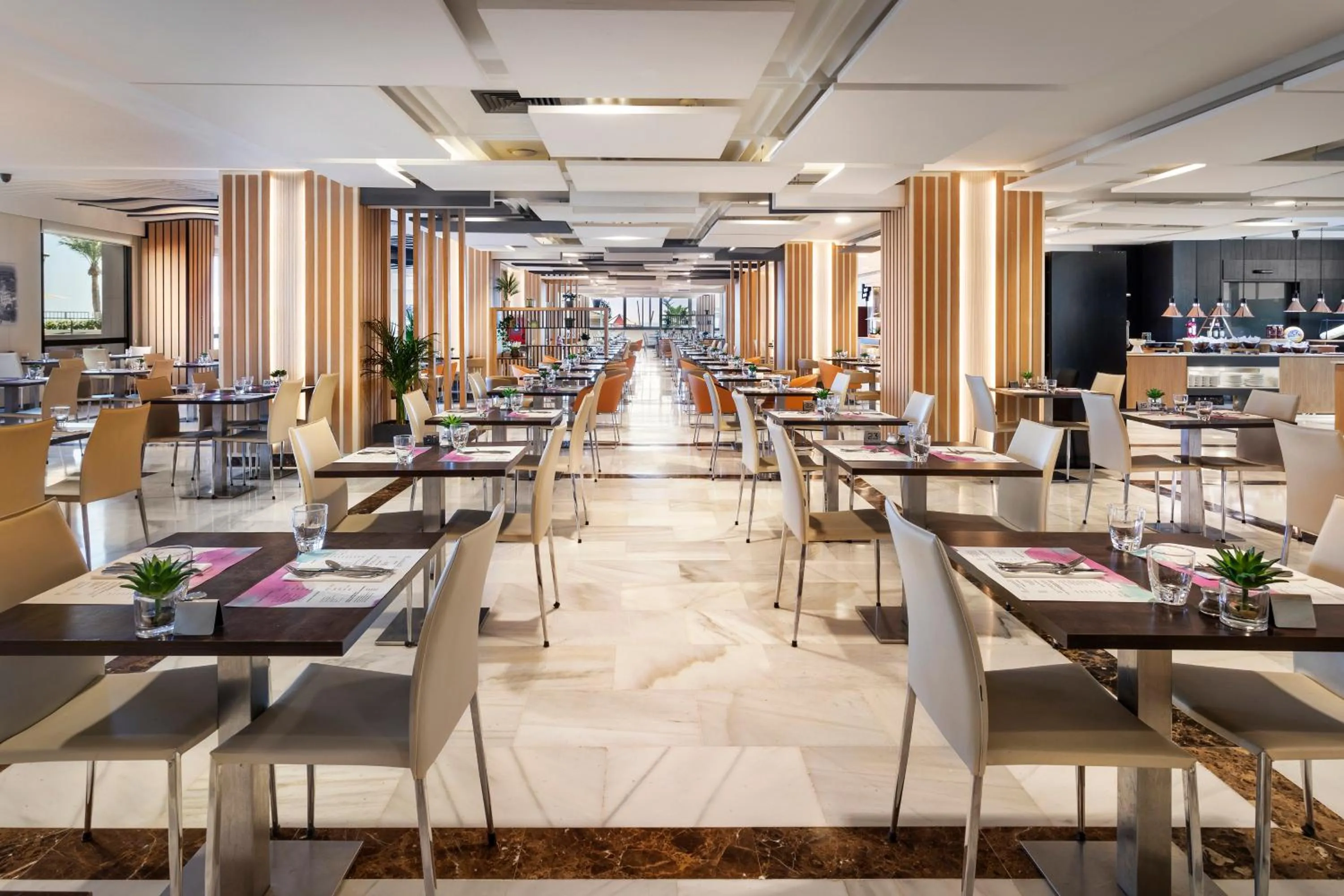 Restaurant/places to eat in Melia Costa del Sol