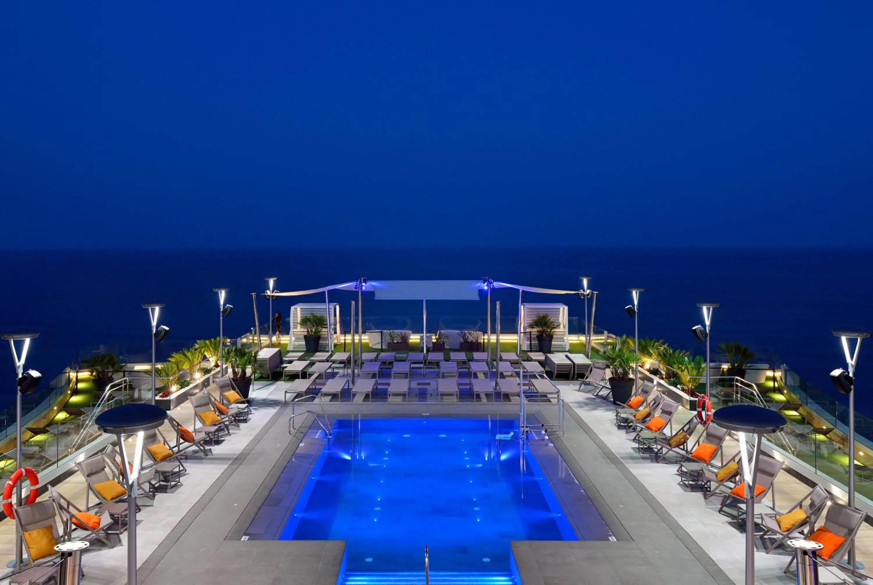 Swimming pool in Melia Costa del Sol