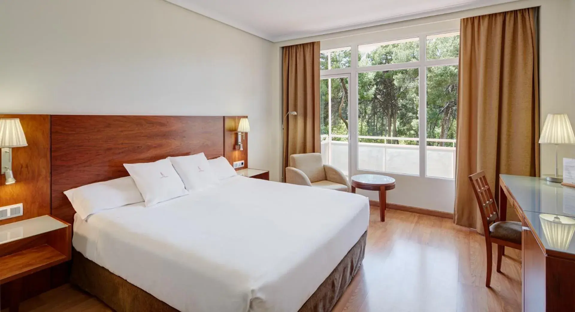 Bed in Sercotel Los Llanos Bed in Sercotel Los Llanos