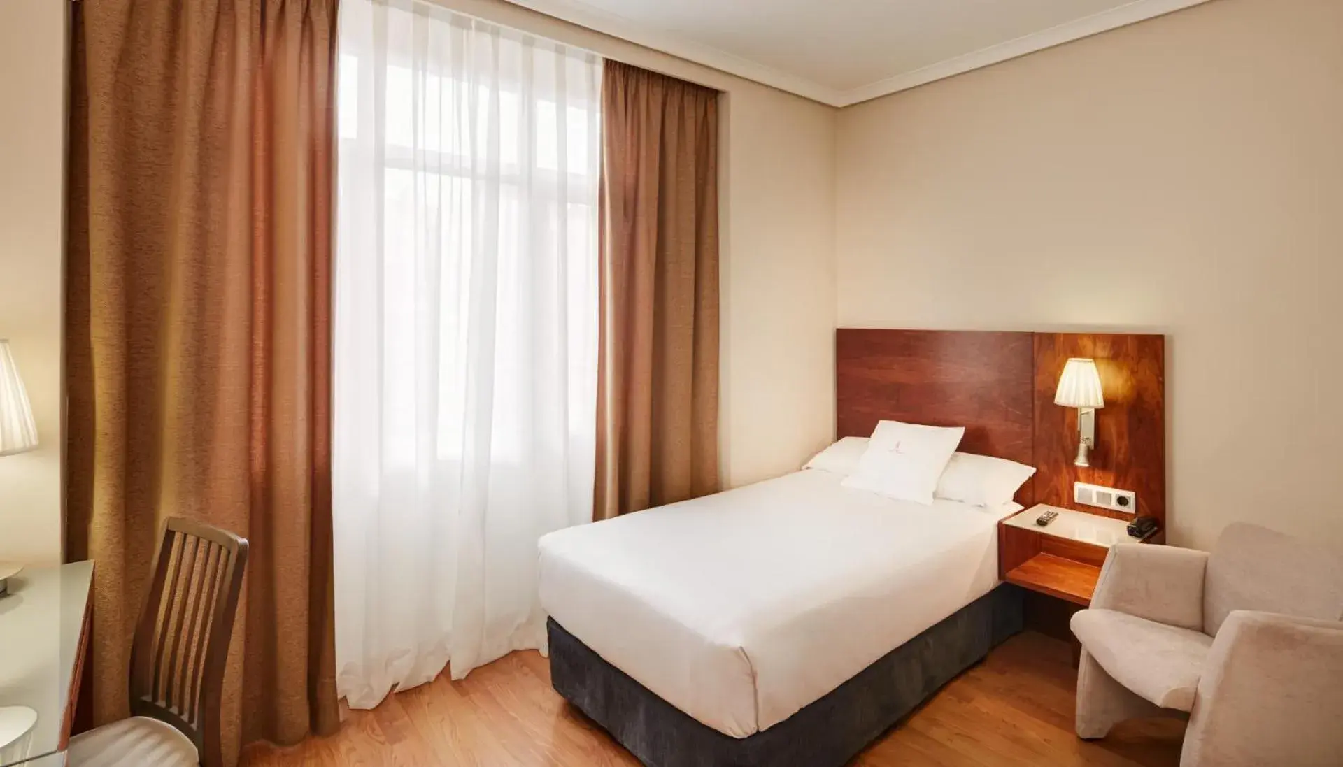 Bed in Sercotel Los Llanos Bed in Sercotel Los Llanos