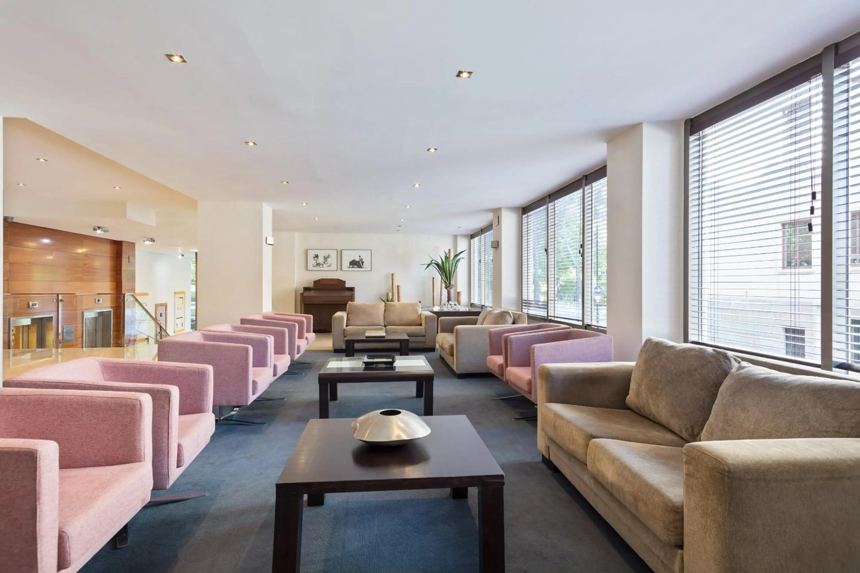 Lobby or reception in Sercotel Los Llanos