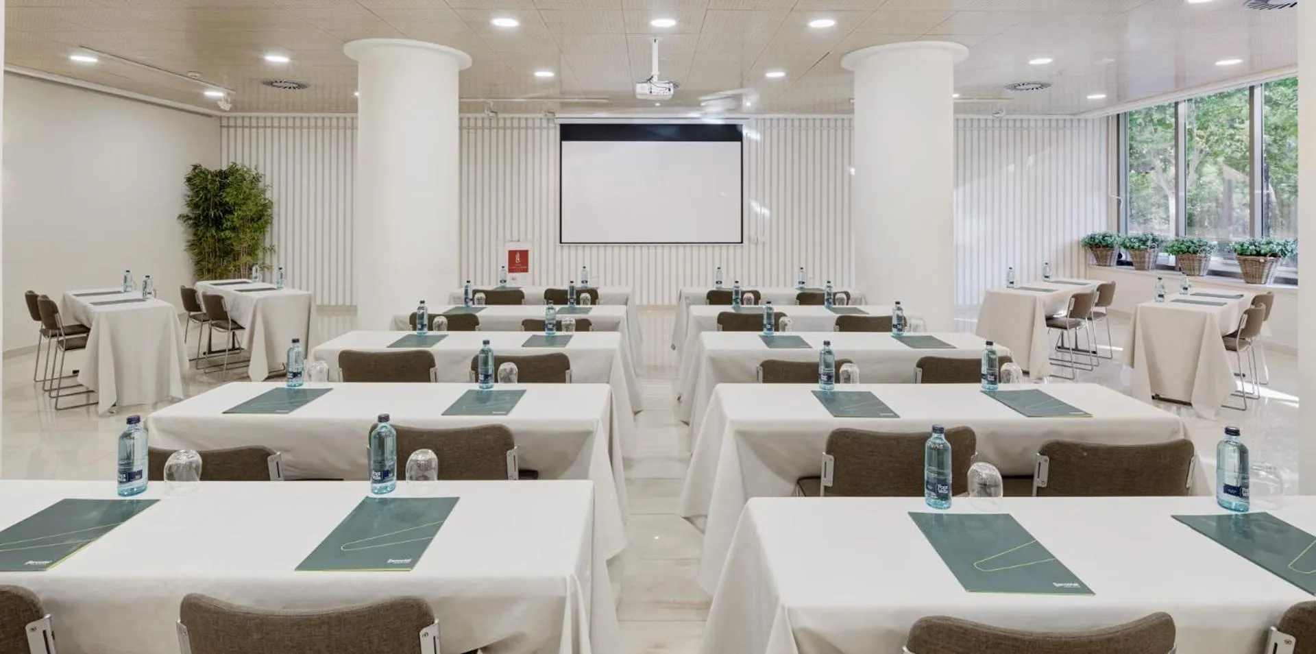 Meeting/conference room in Sercotel Los Llanos