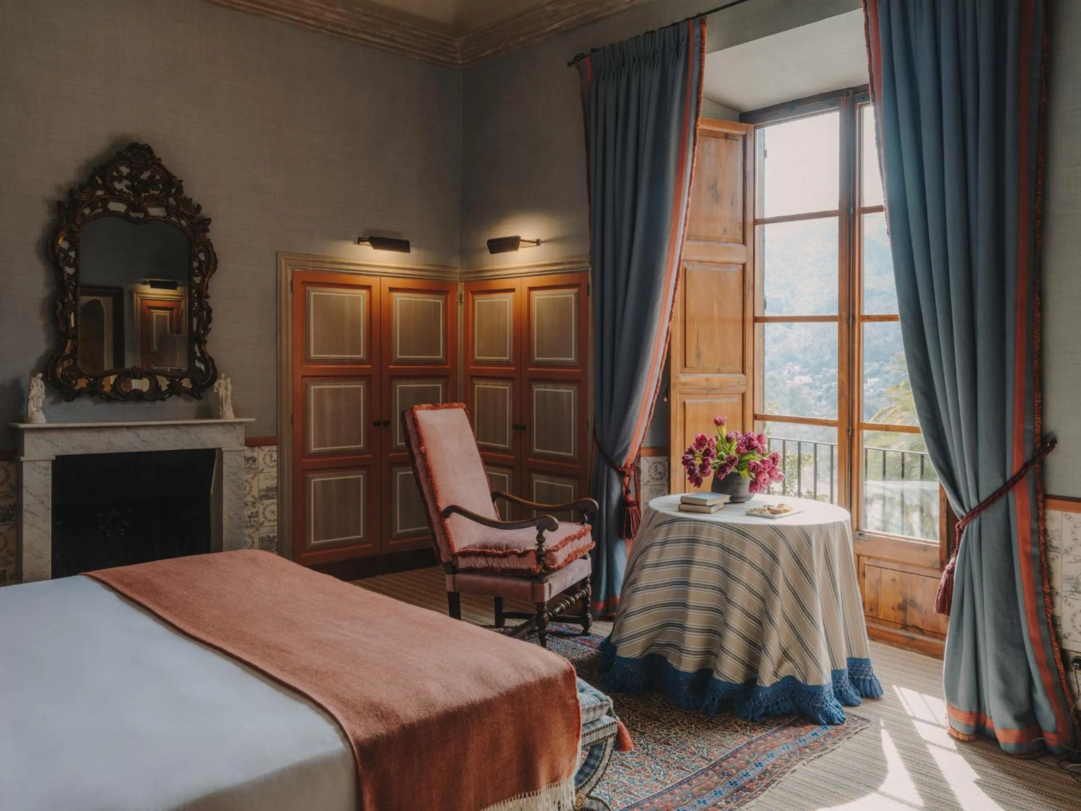 Bed in Grand Hotel Son Net