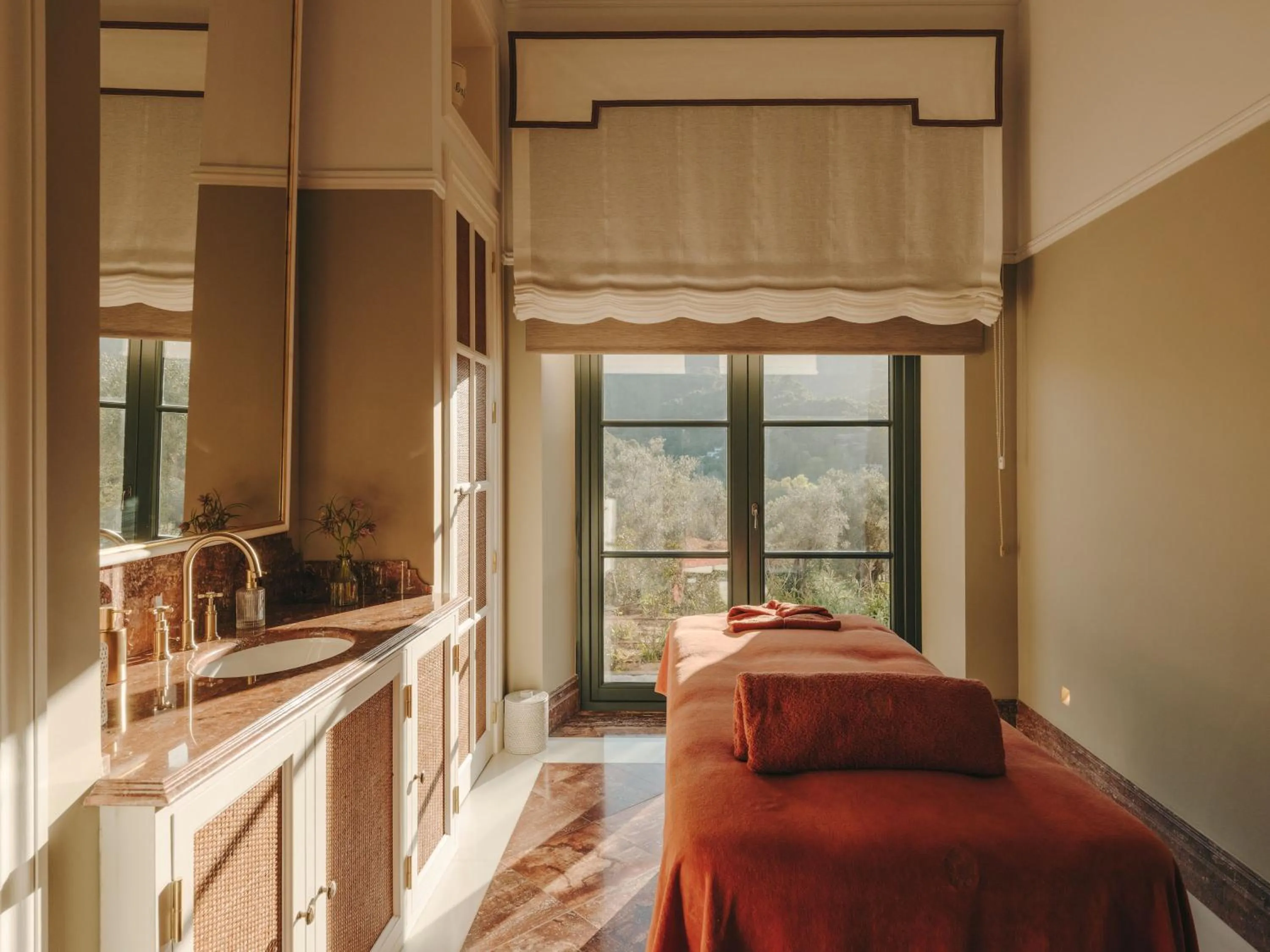 Massage, Bed in Grand Hotel Son Net