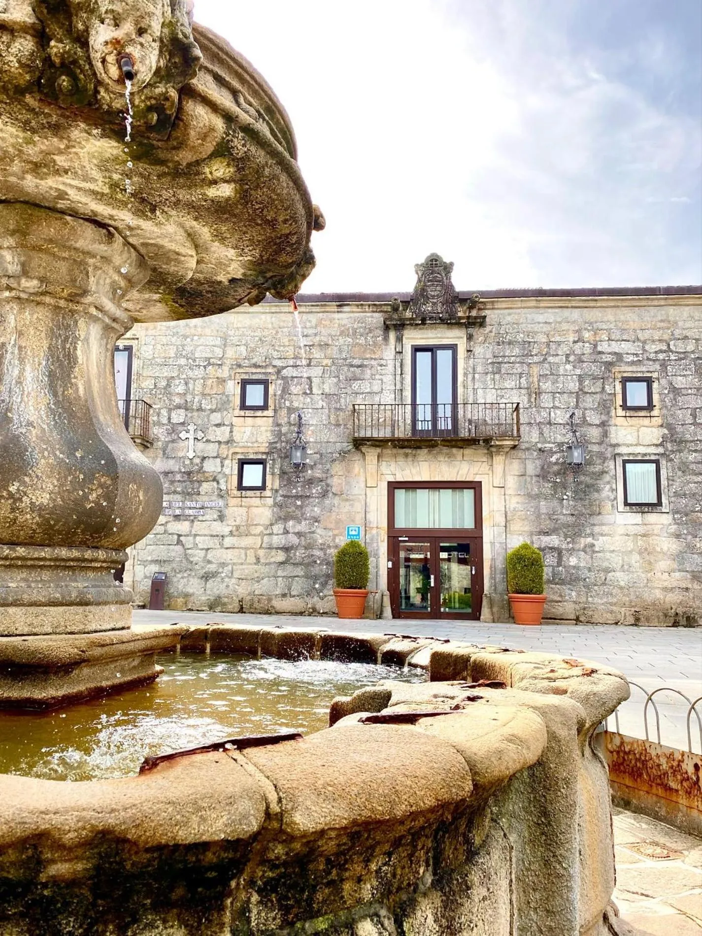 Facade/entrance in Hotel Pazo de Lestrove by Pousadas de Compostela