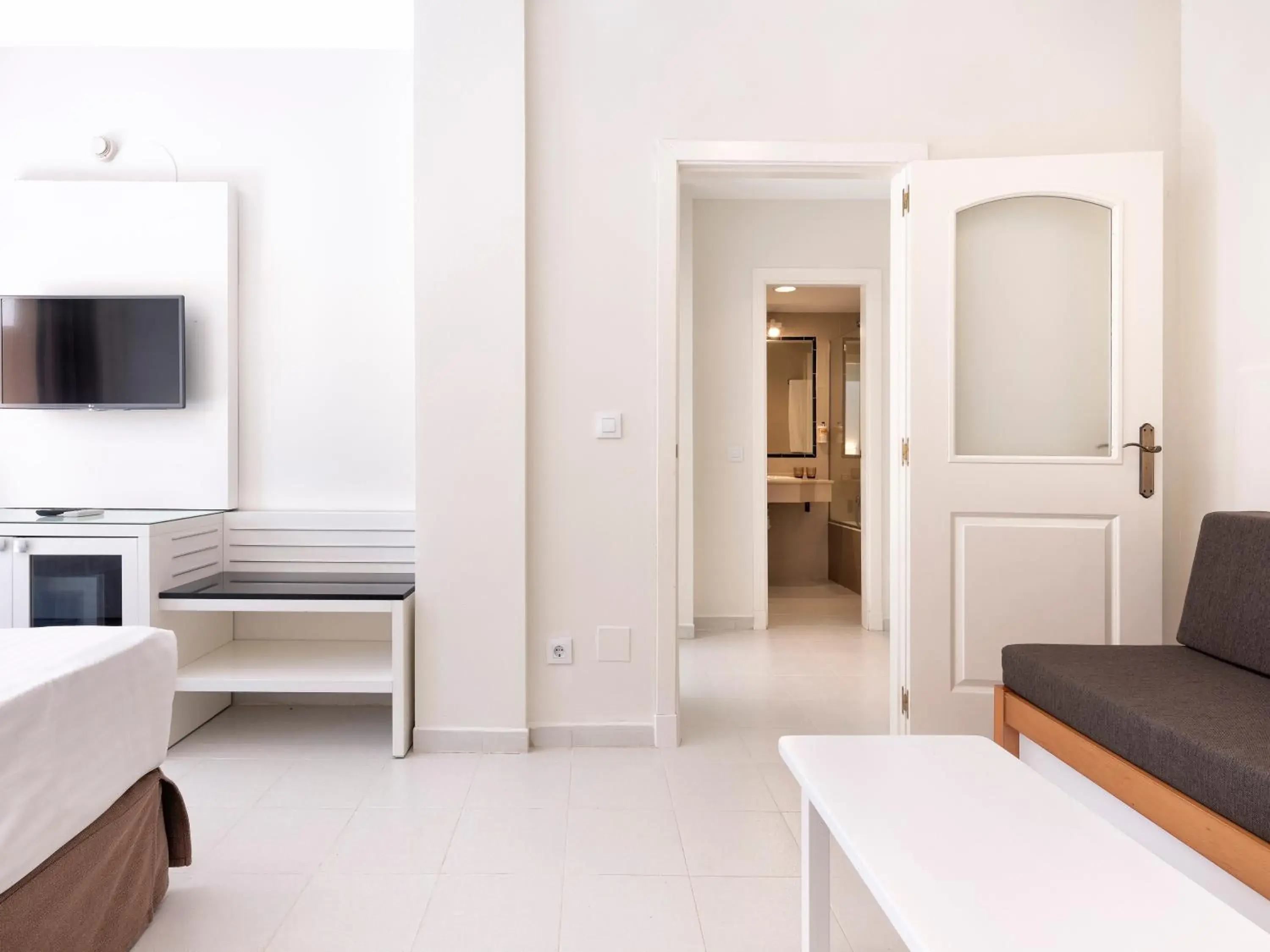 Bedroom in Sol Sancti Petri Aparthotel Bedroom in Sol Sancti Petri Aparthotel