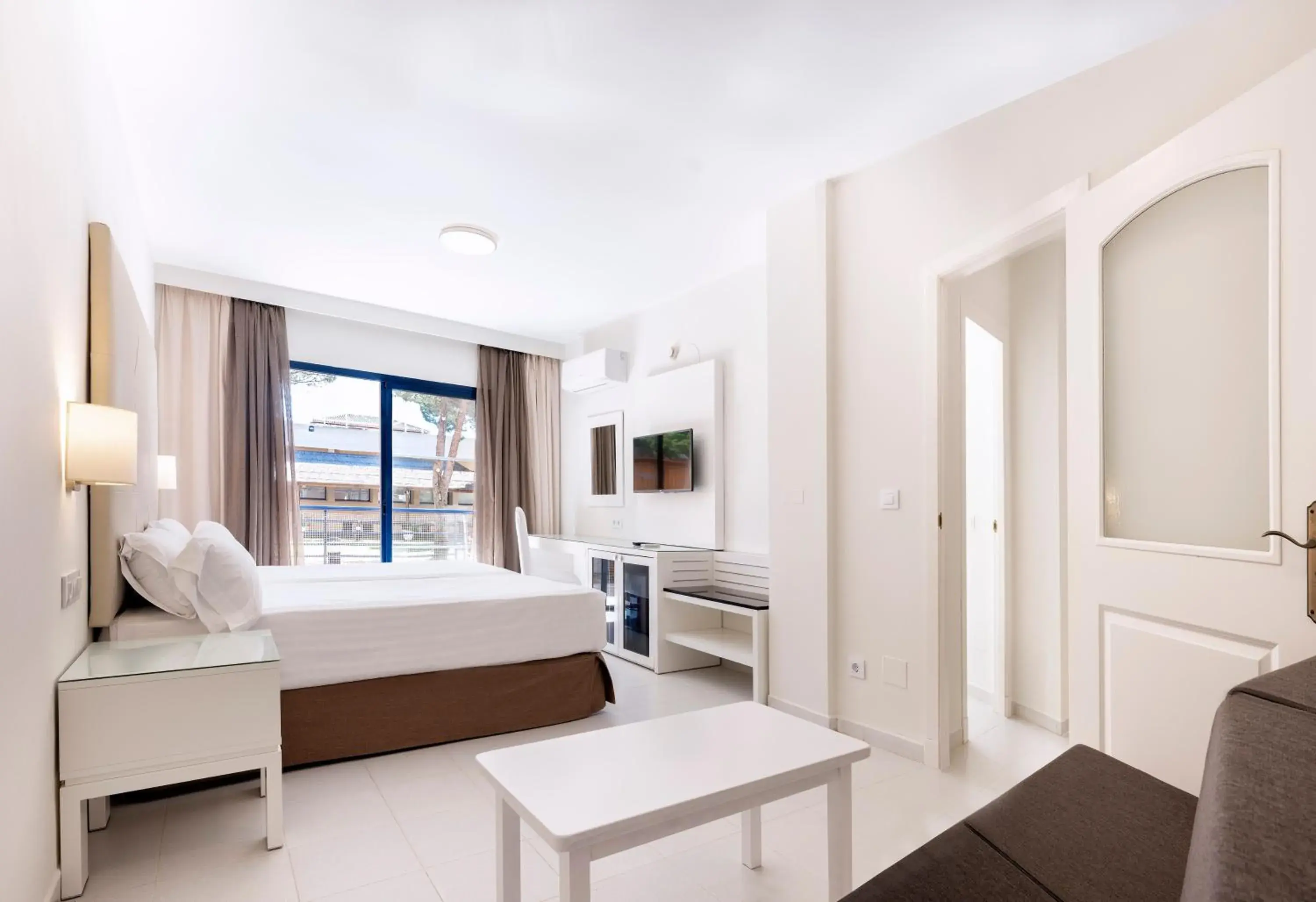 Bedroom, Bed in Sol Sancti Petri Aparthotel Bedroom, Bed in Sol Sancti Petri Aparthotel