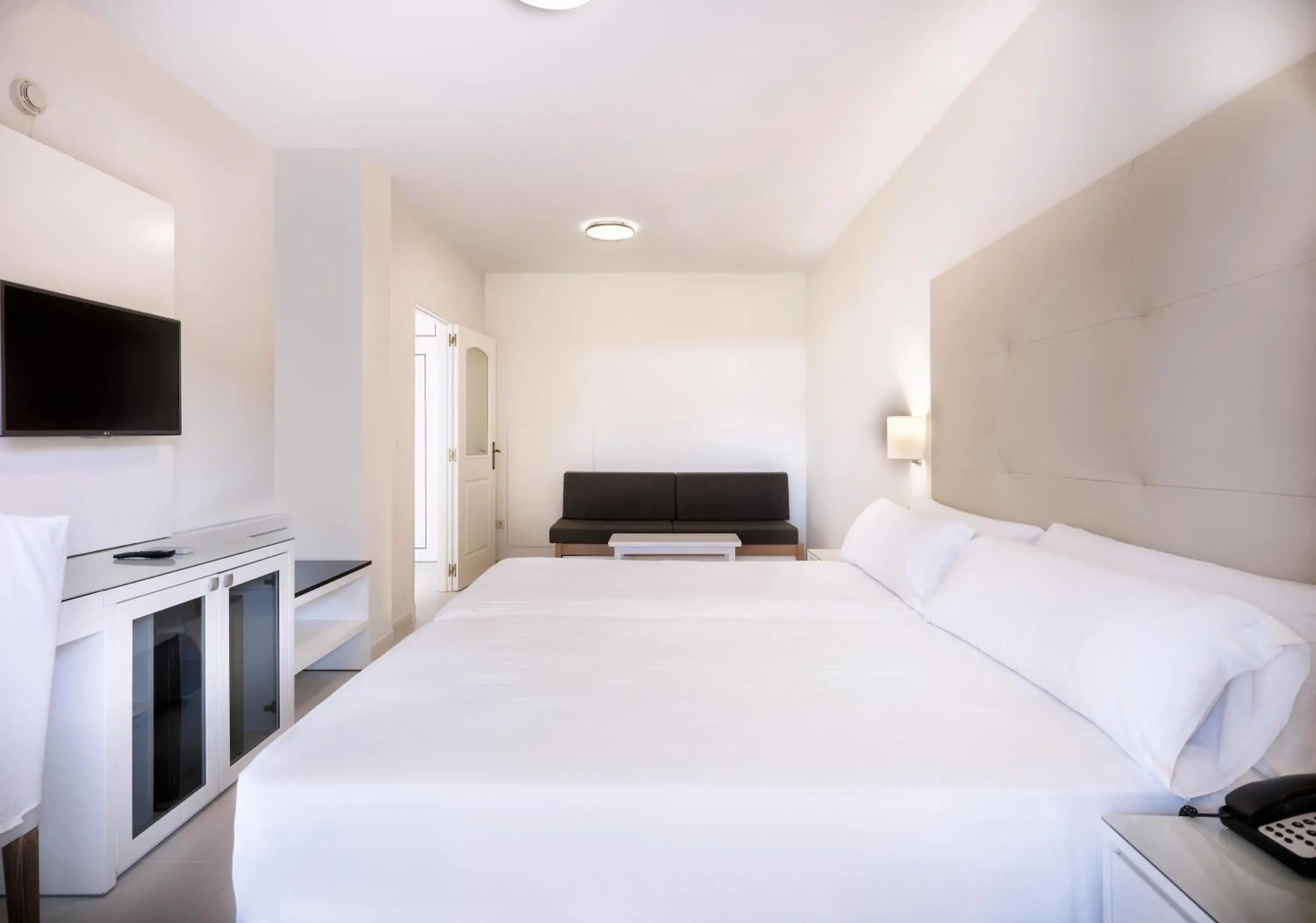 Bedroom, Bed in Sol Sancti Petri Aparthotel Bedroom, Bed in Sol Sancti Petri Aparthotel