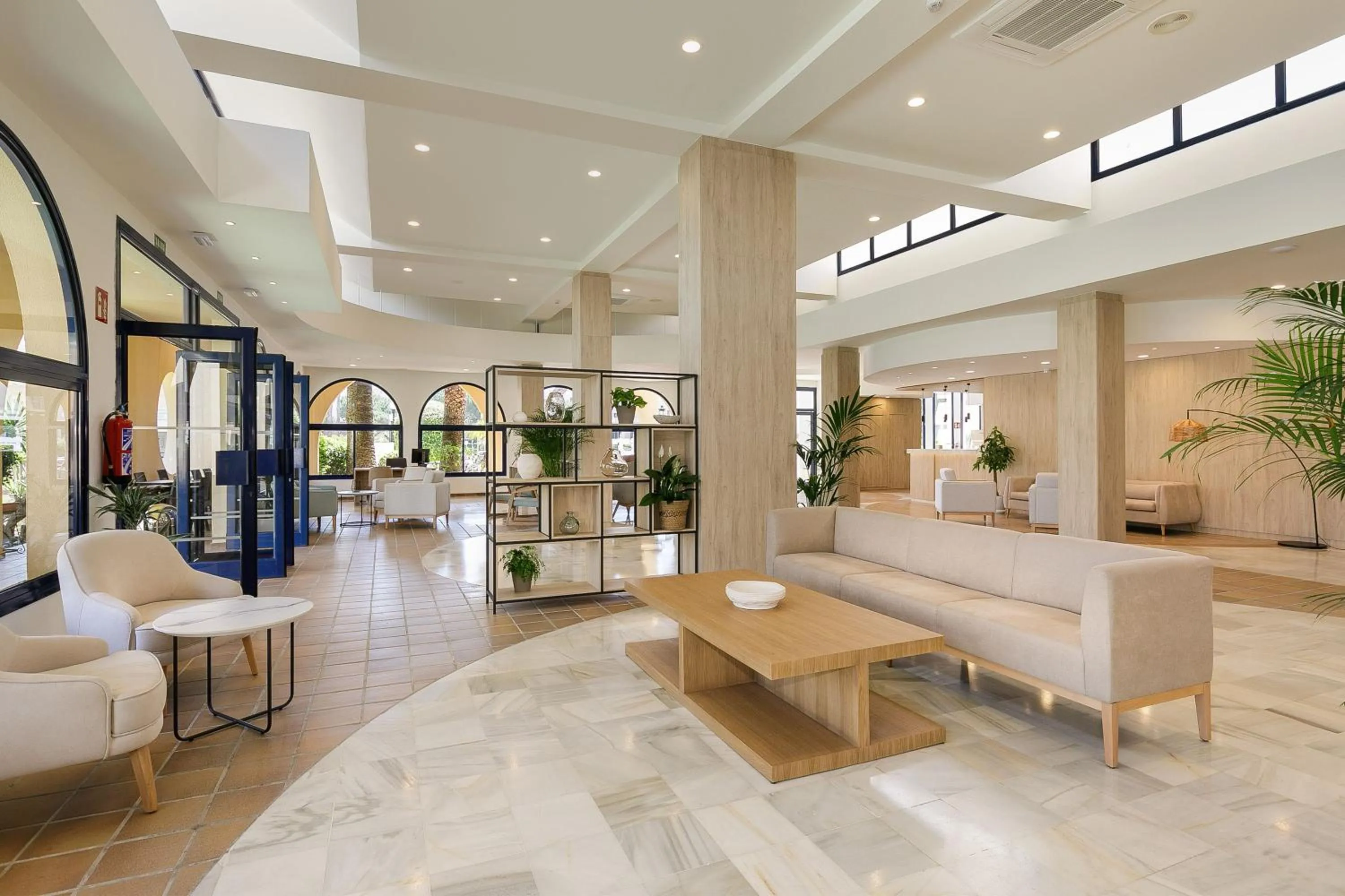 Property building in SOL Sancti Petri