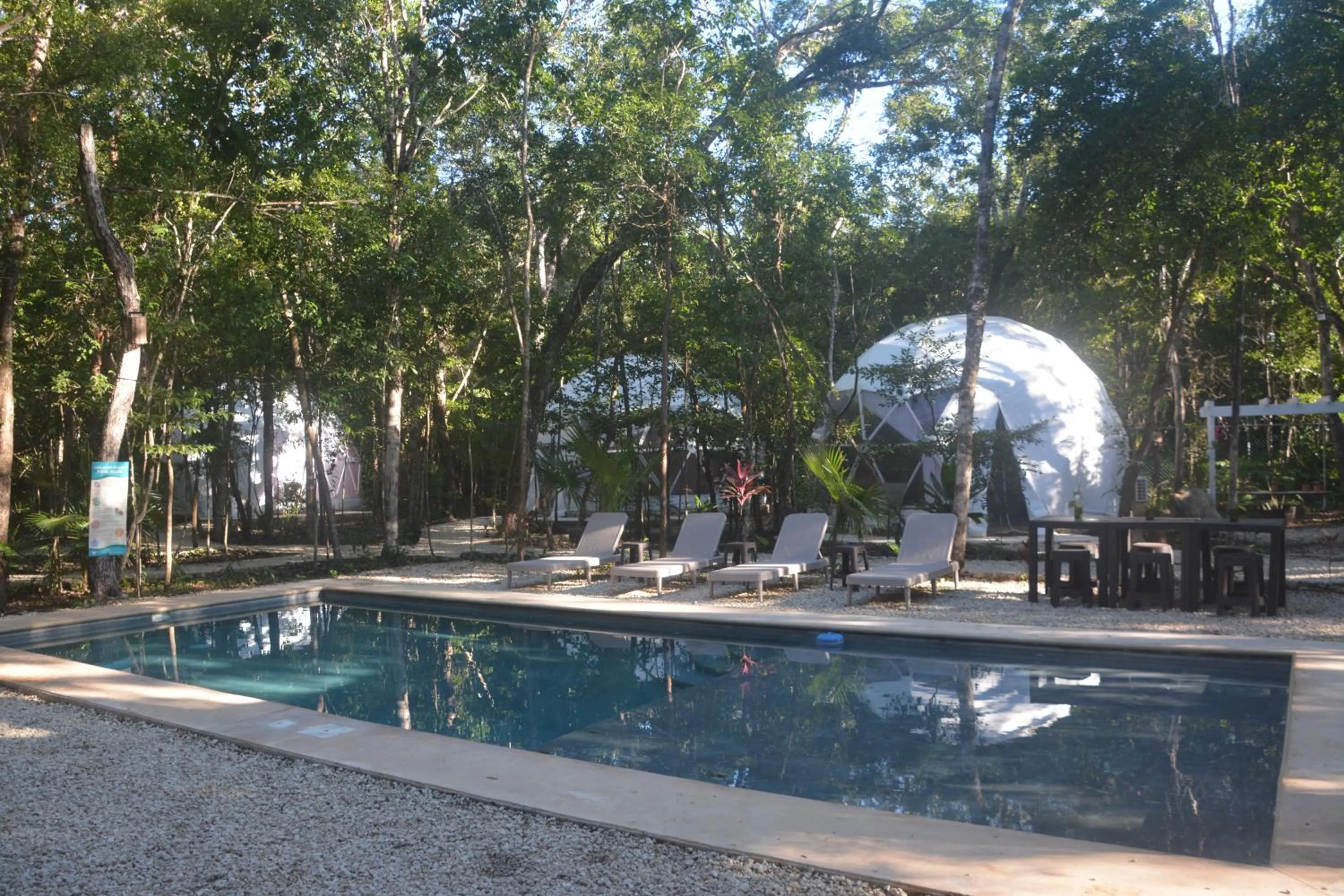 Swimming pool in Glamping Mayan Glam