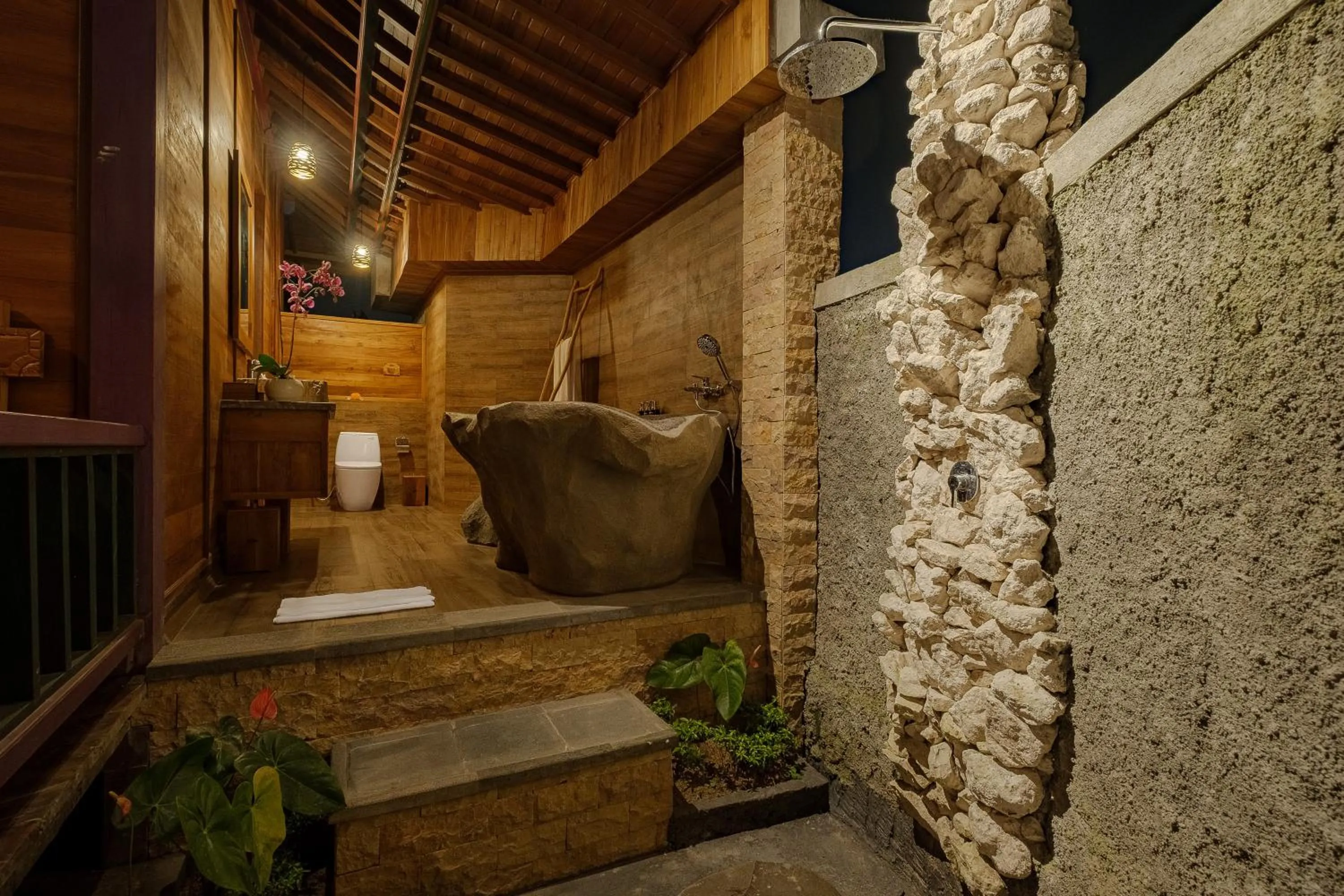 Bathroom in Gynandha Ubud Cottage