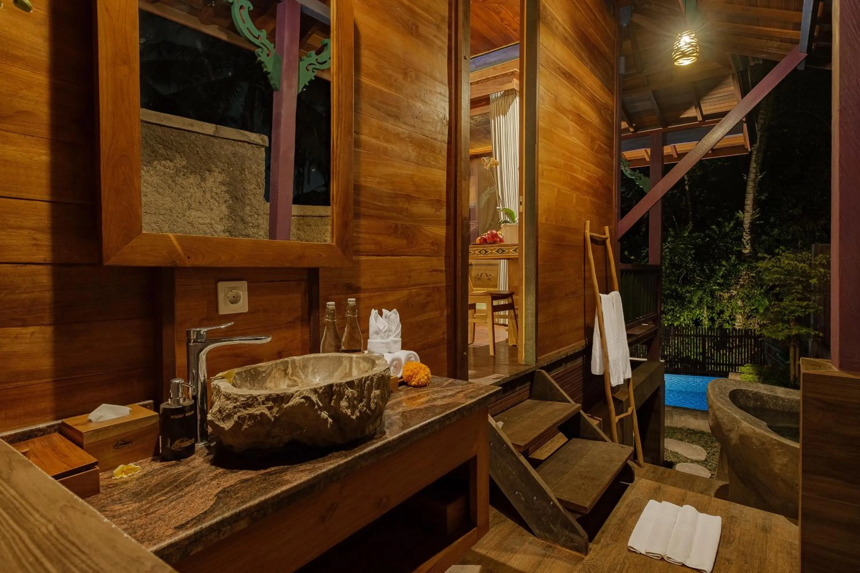 Night in Gynandha Ubud Cottage