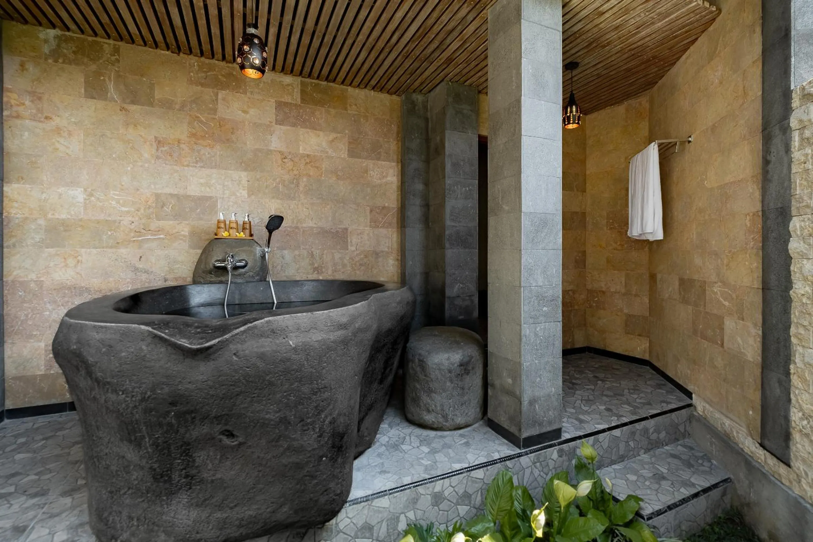 Bathroom in Gynandha Ubud Cottage