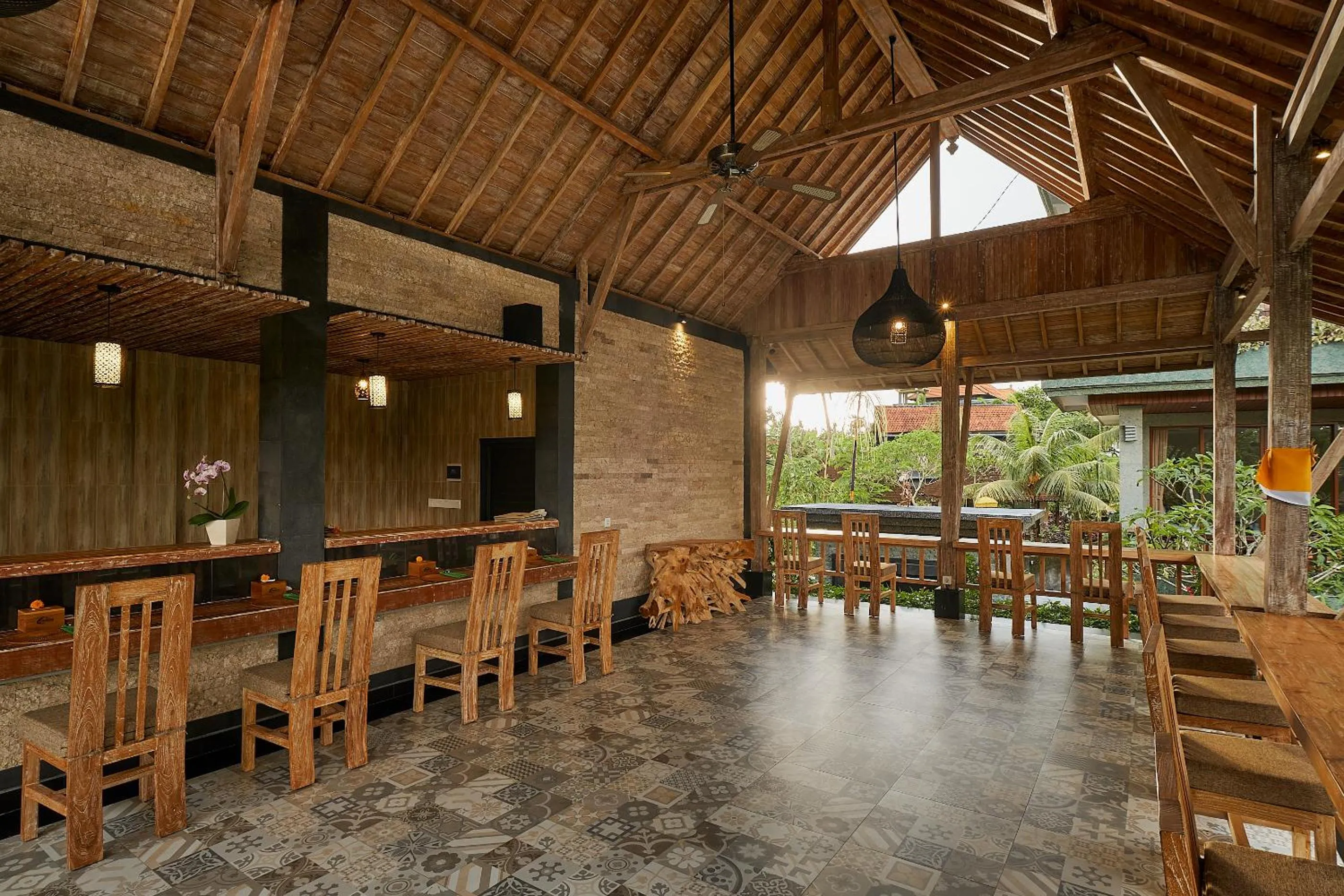 Restaurant/places to eat in Gynandha Ubud Cottage