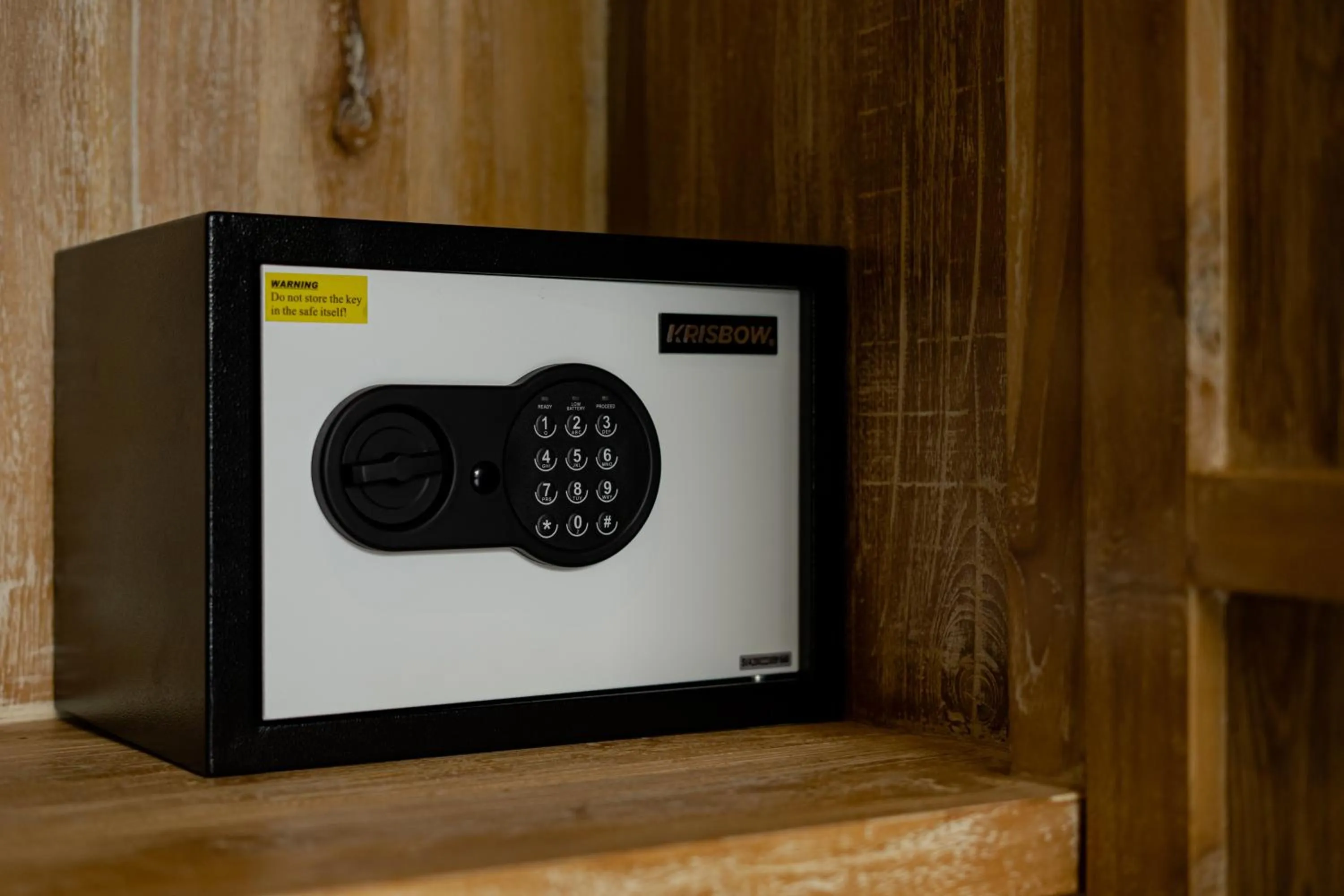 safe in Gynandha Ubud Cottage