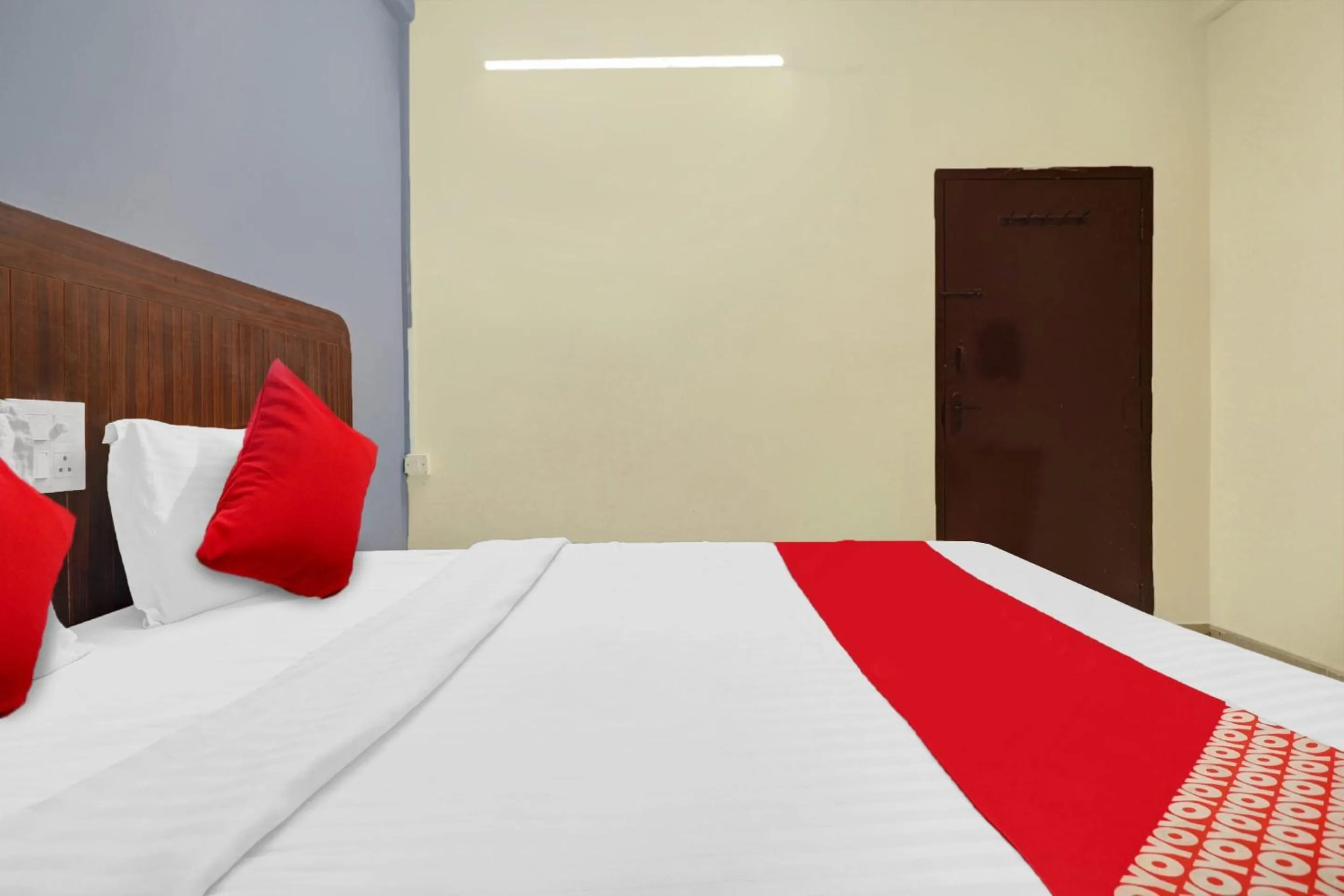 Bedroom, Bed in Hotel O HRR Hotels Near Paradise circle