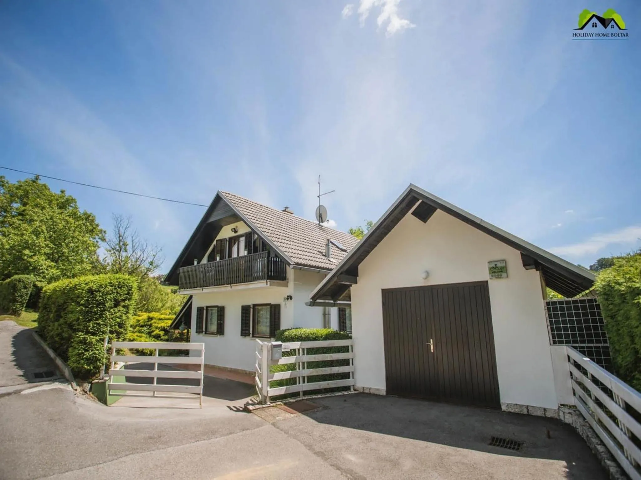 Property building in Holiday Home Boltar