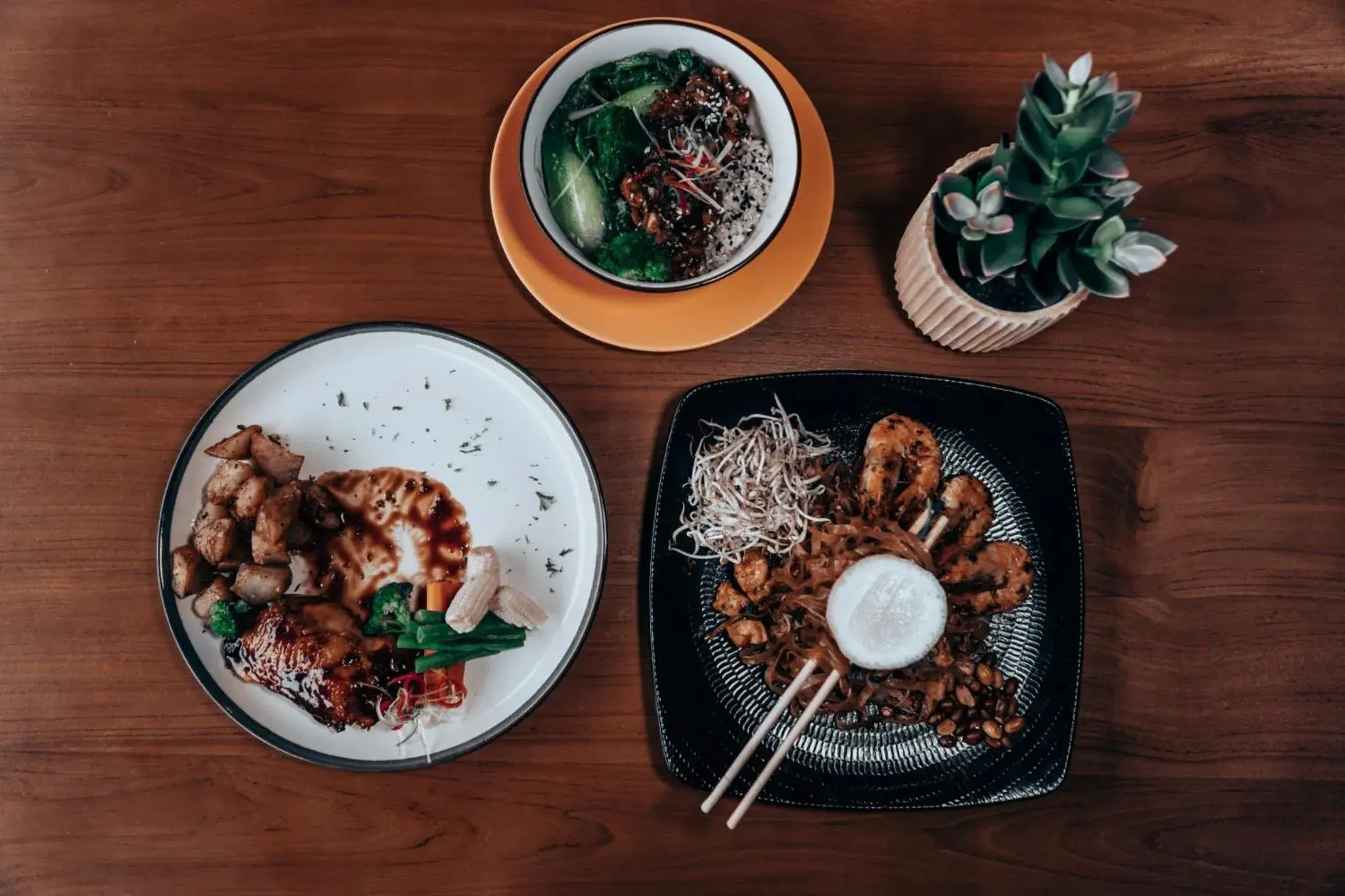 Food in Roomates Hostel Canggu by Ini Vie Hospitality Food in Roomates Hostel Canggu by Ini Vie Hospitality