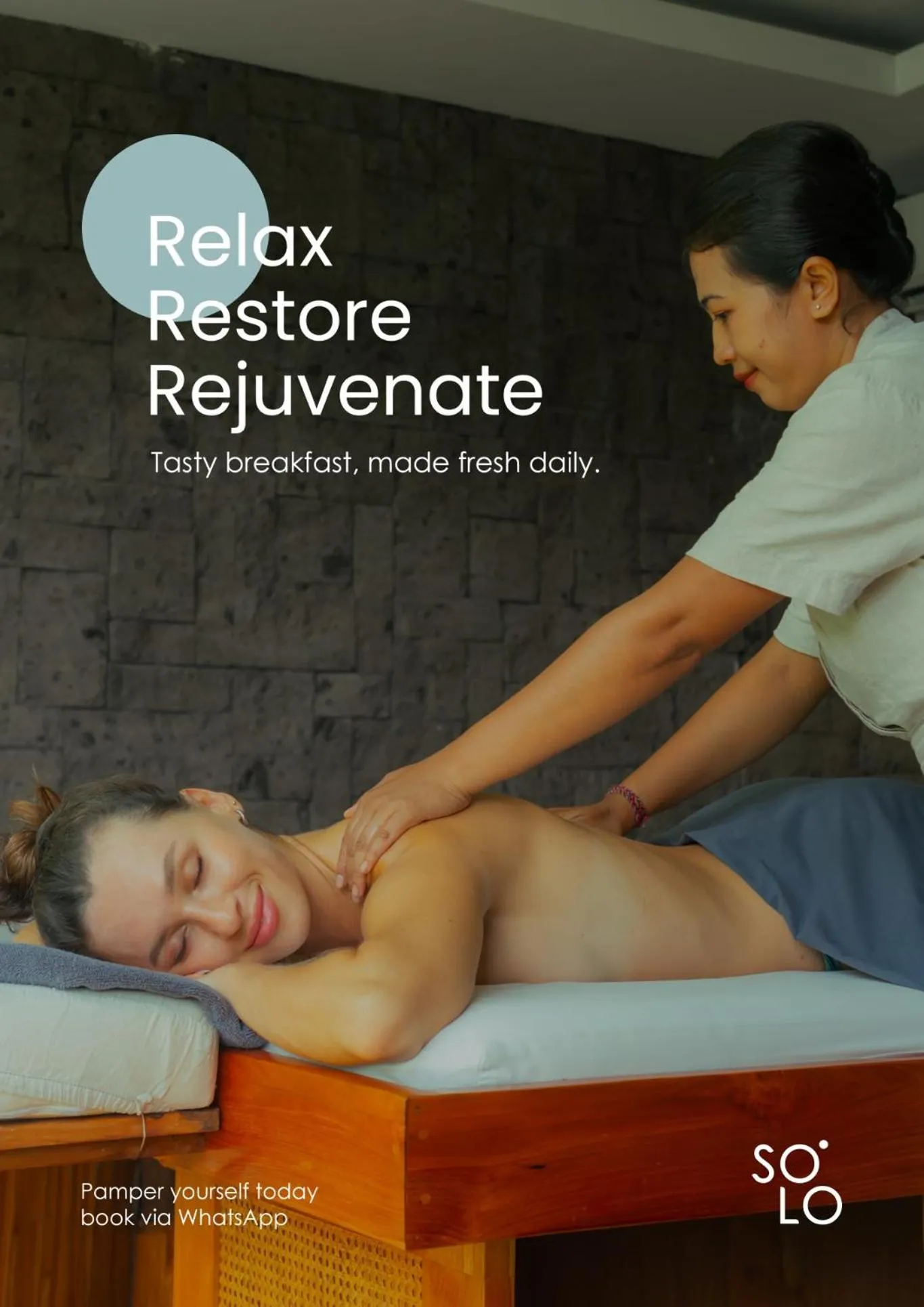 Text overlay in Roomates Hostel Canggu by Ini Vie Hospitality