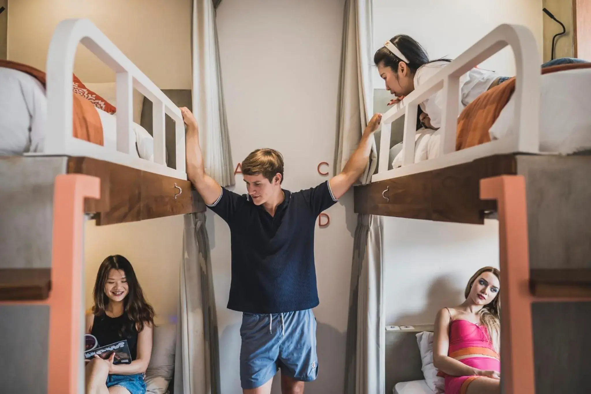 bunk bed in Roomates Hostel Canggu by Ini Vie Hospitality bunk bed in Roomates Hostel Canggu by Ini Vie Hospitality