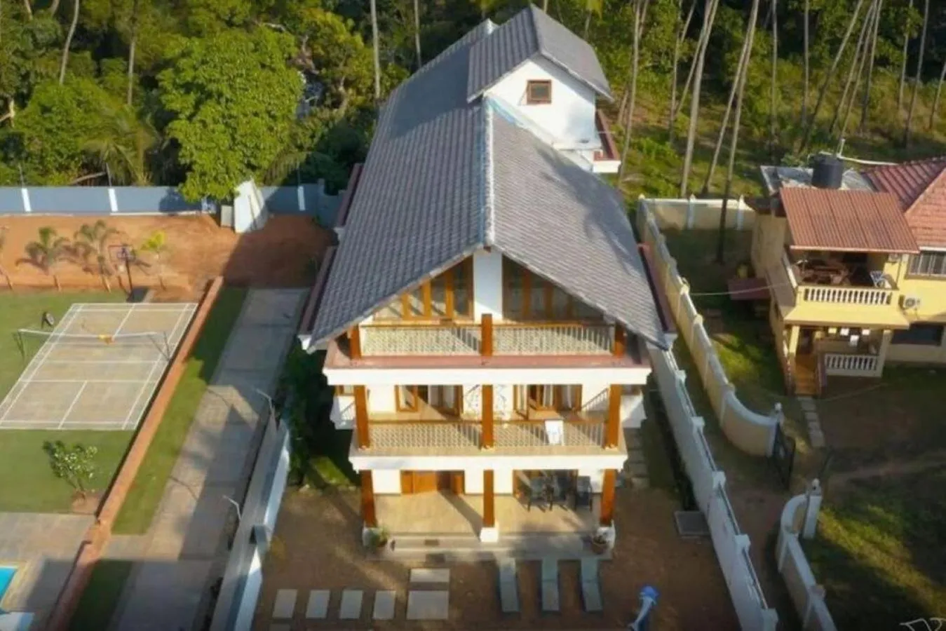 Property building in Luxury Rental with Kids Playroom in Goa