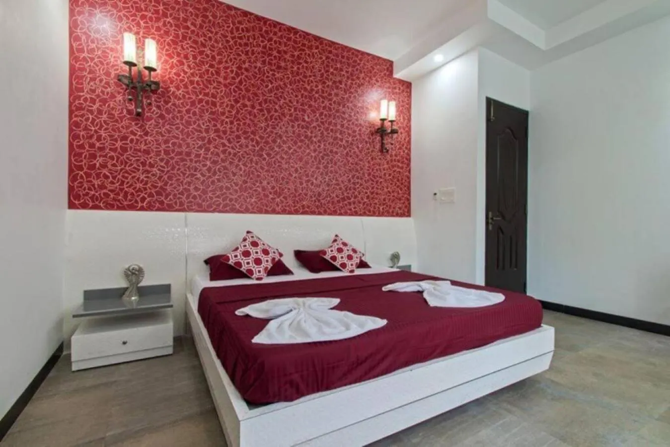 Bedroom, Bed in Luxury Rental with Kids Playroom in Goa