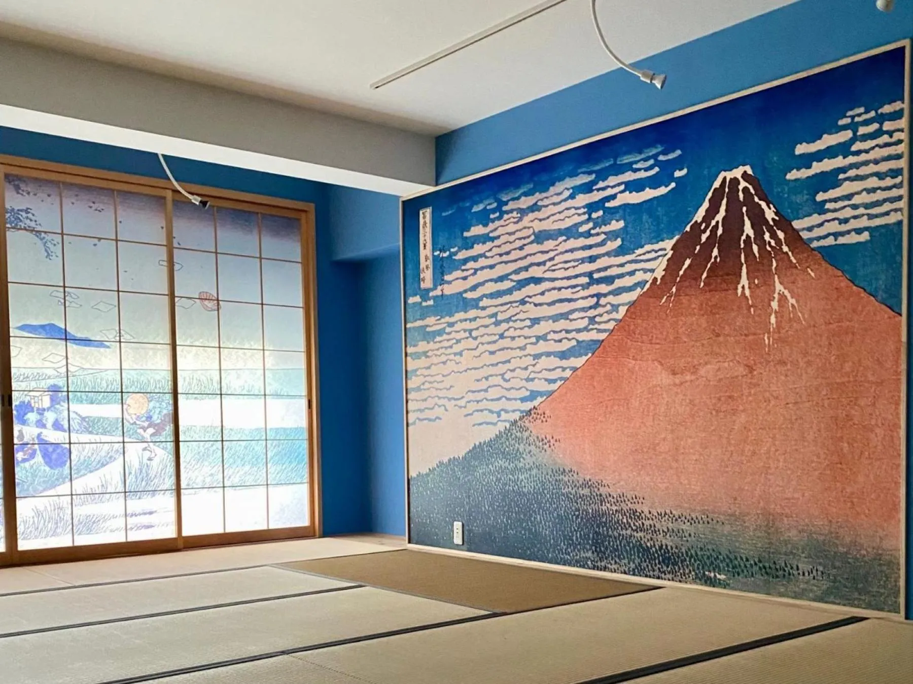 Decorative detail in Osaka Ukiyoe Ryokan