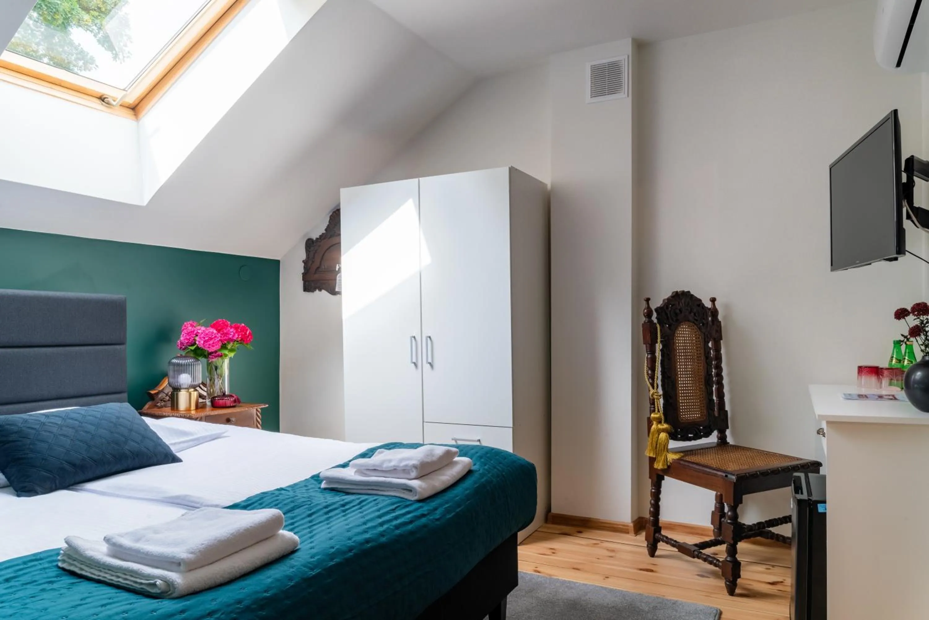 Bed in Karczma Ostoya