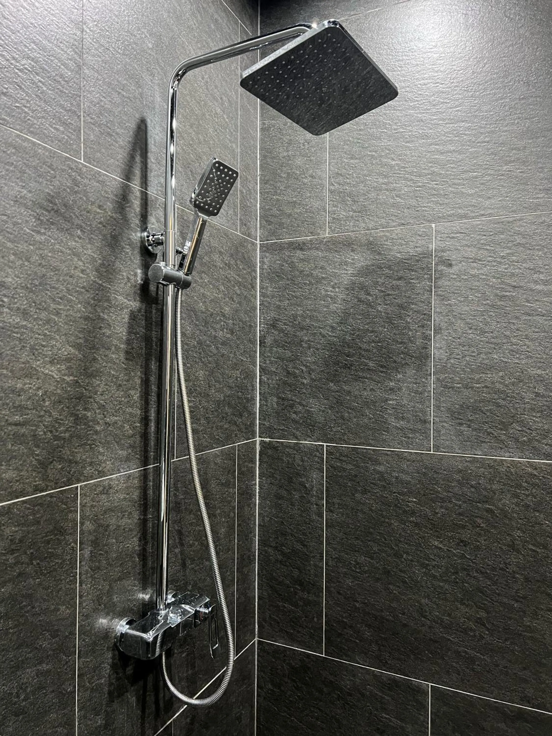Shower in Lều Vịt Homestay Hải Phòng