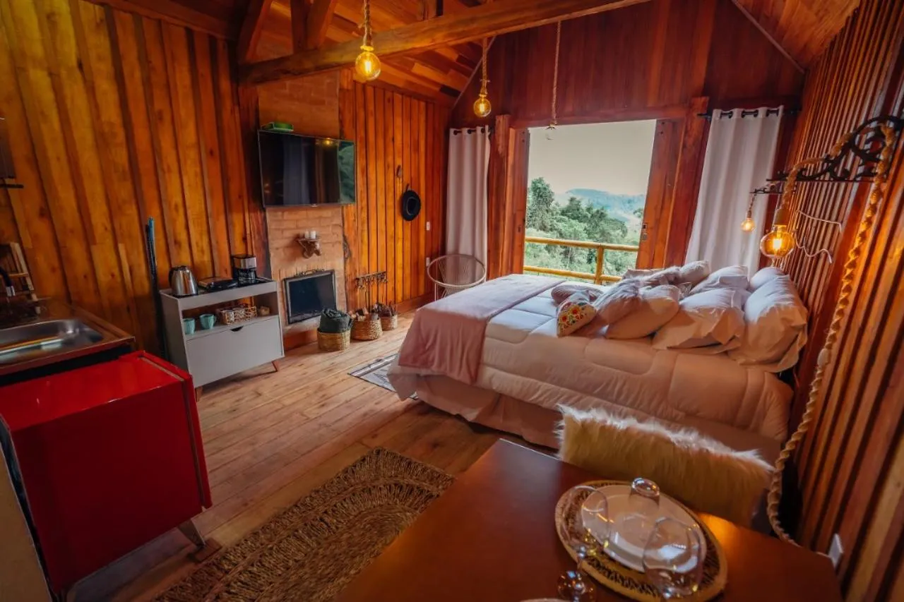 Photo of the whole room, Bed in Montanha Home