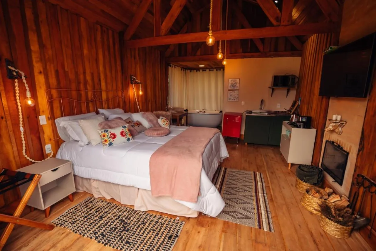 Photo of the whole room, Bed in Montanha Home