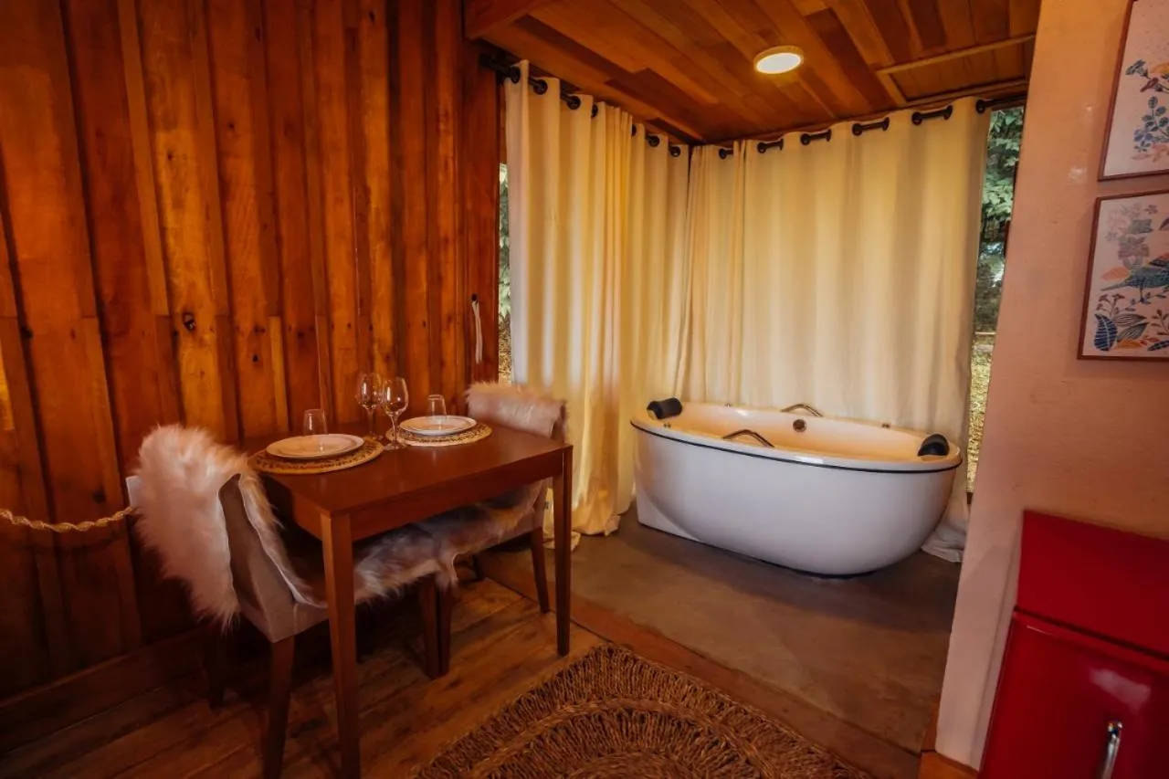 Hot Tub in Montanha Home