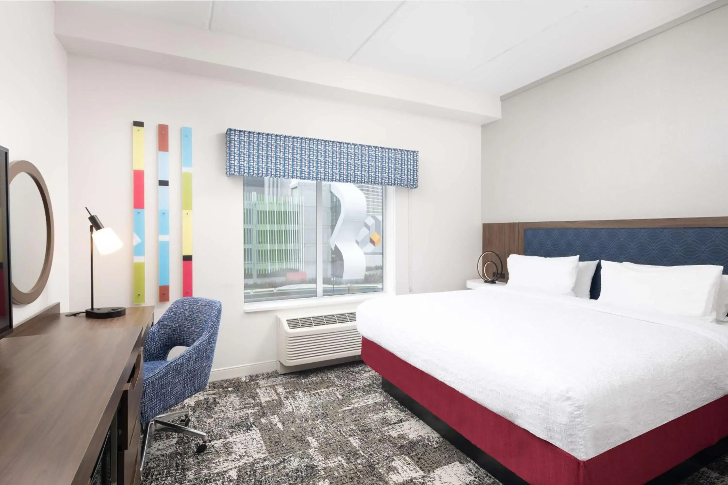 Bed in Hampton Inn & Suites Rochester Downtown Bed in Hampton Inn & Suites Rochester Downtown