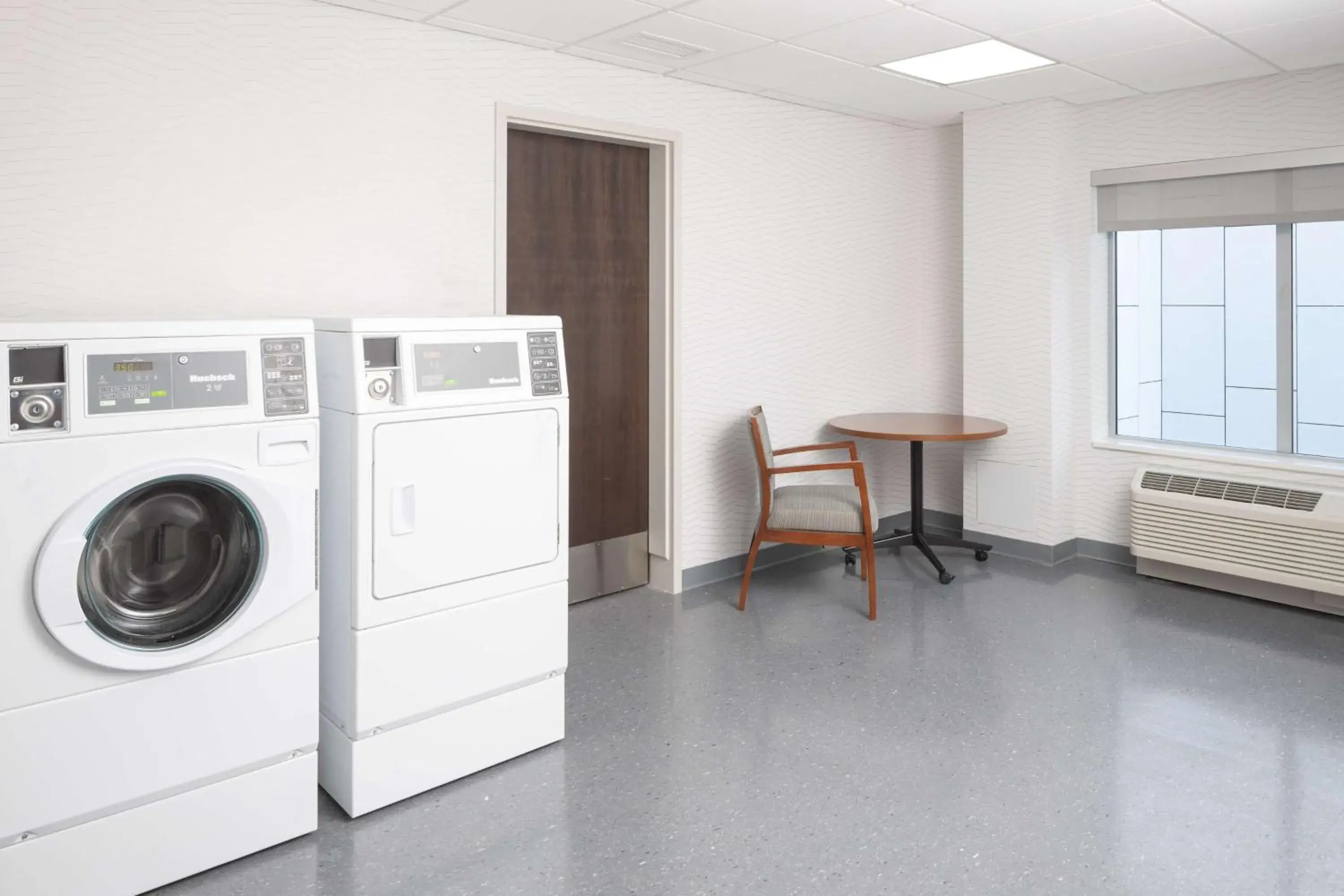 Property building in Hampton Inn & Suites Rochester Downtown Property building in Hampton Inn & Suites Rochester Downtown