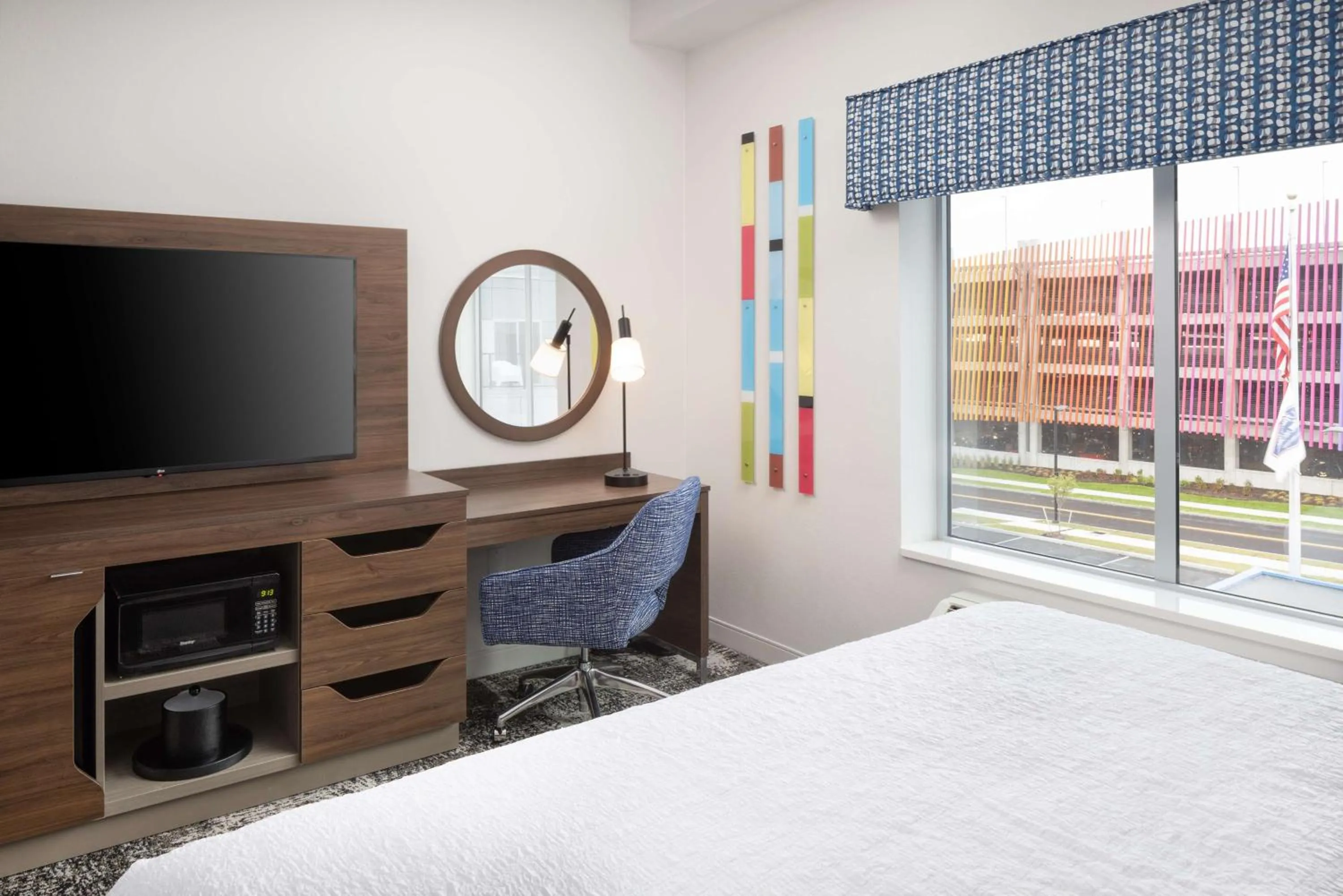 Bedroom, Bed in Hampton Inn & Suites Rochester Downtown