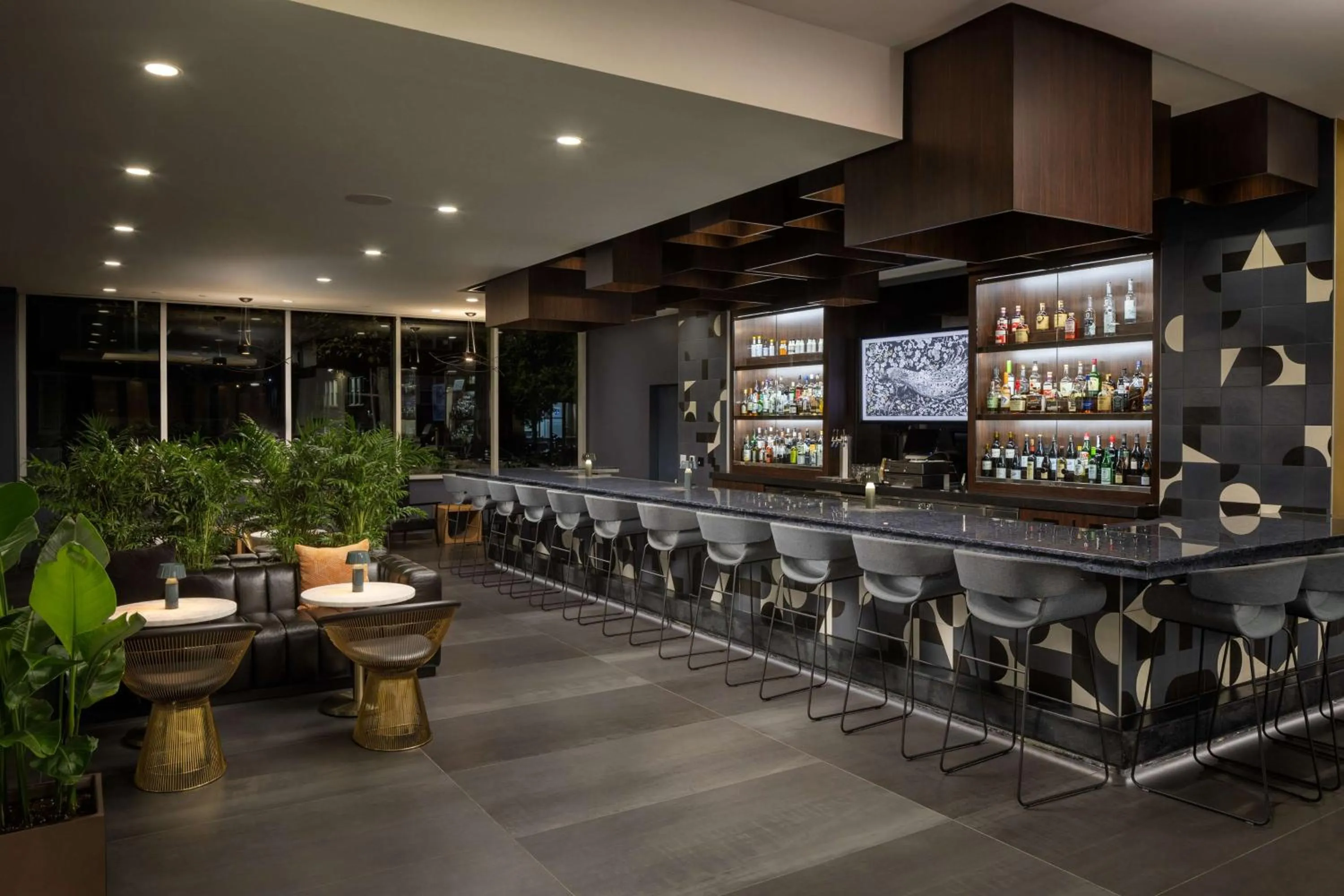 Lounge or bar in Hampton Inn & Suites Rochester Downtown