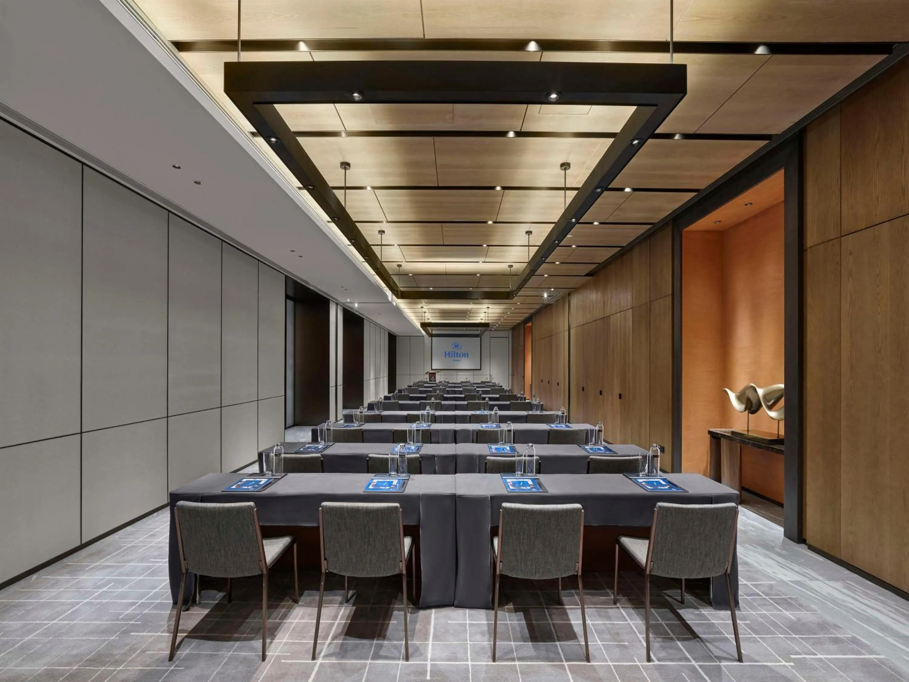 Meeting/conference room in Hilton Zhuhai