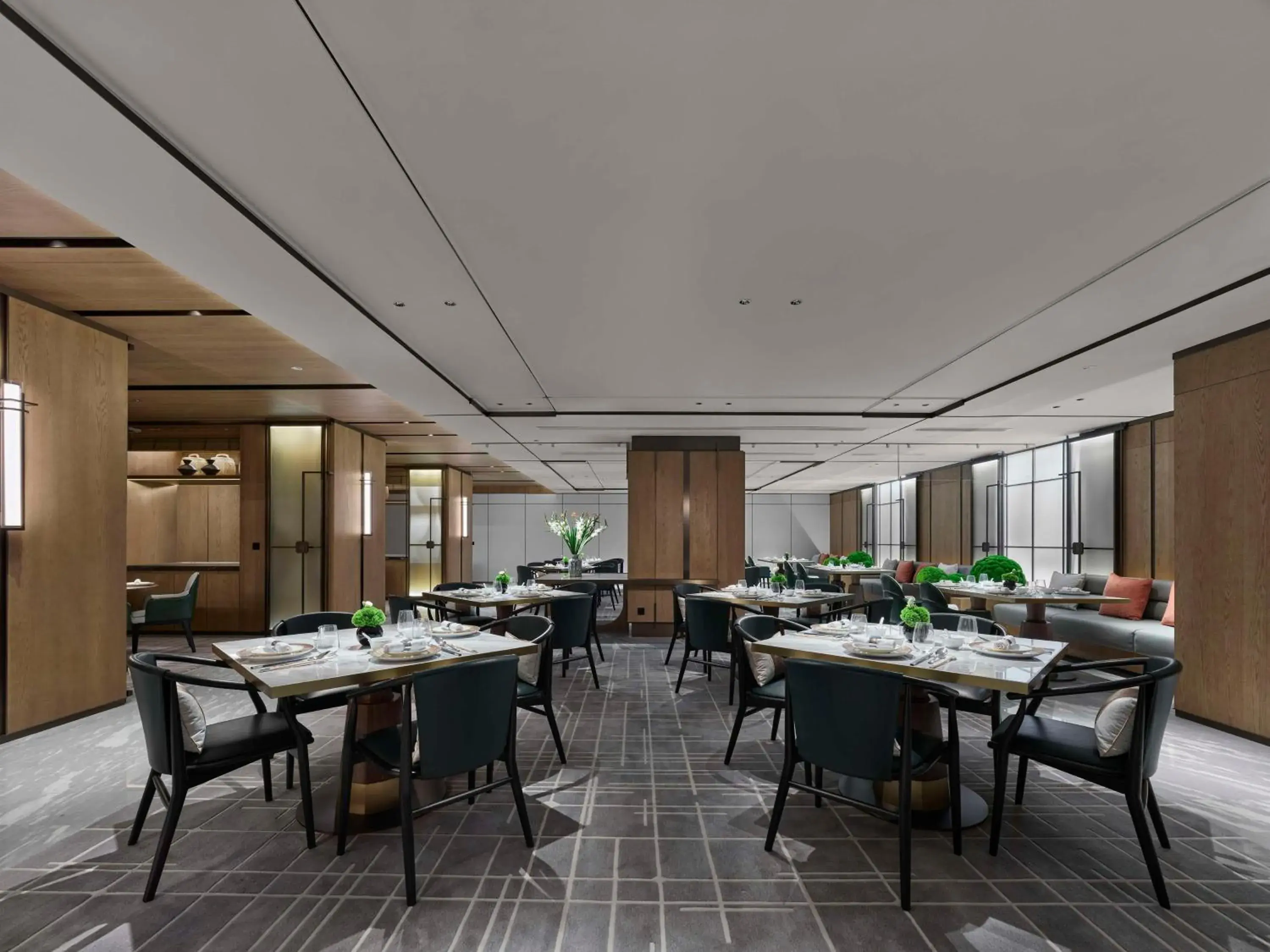 Restaurant/places to eat in Hilton Zhuhai Restaurant/places to eat in Hilton Zhuhai