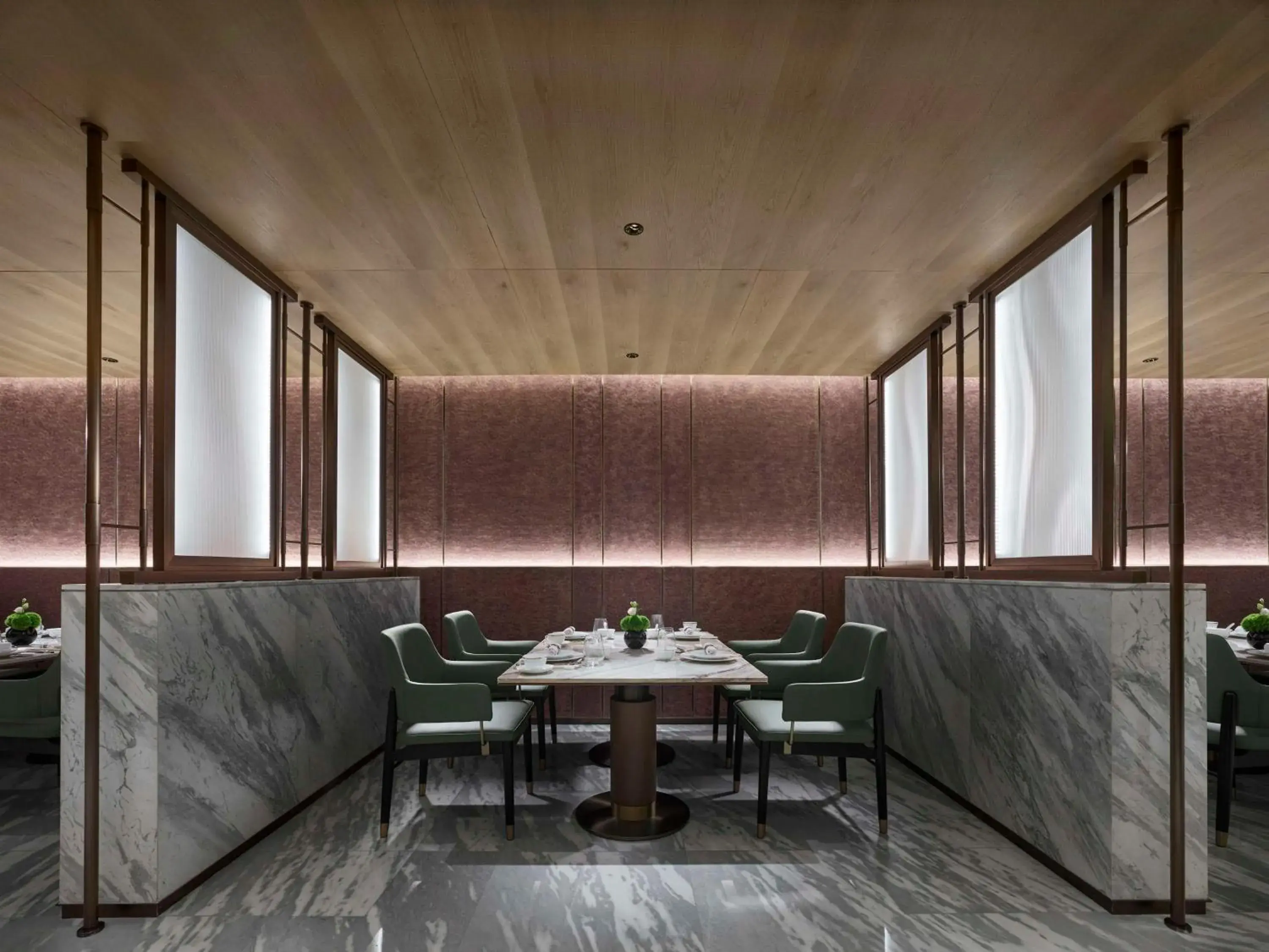 Restaurant/places to eat in Hilton Zhuhai Restaurant/places to eat in Hilton Zhuhai