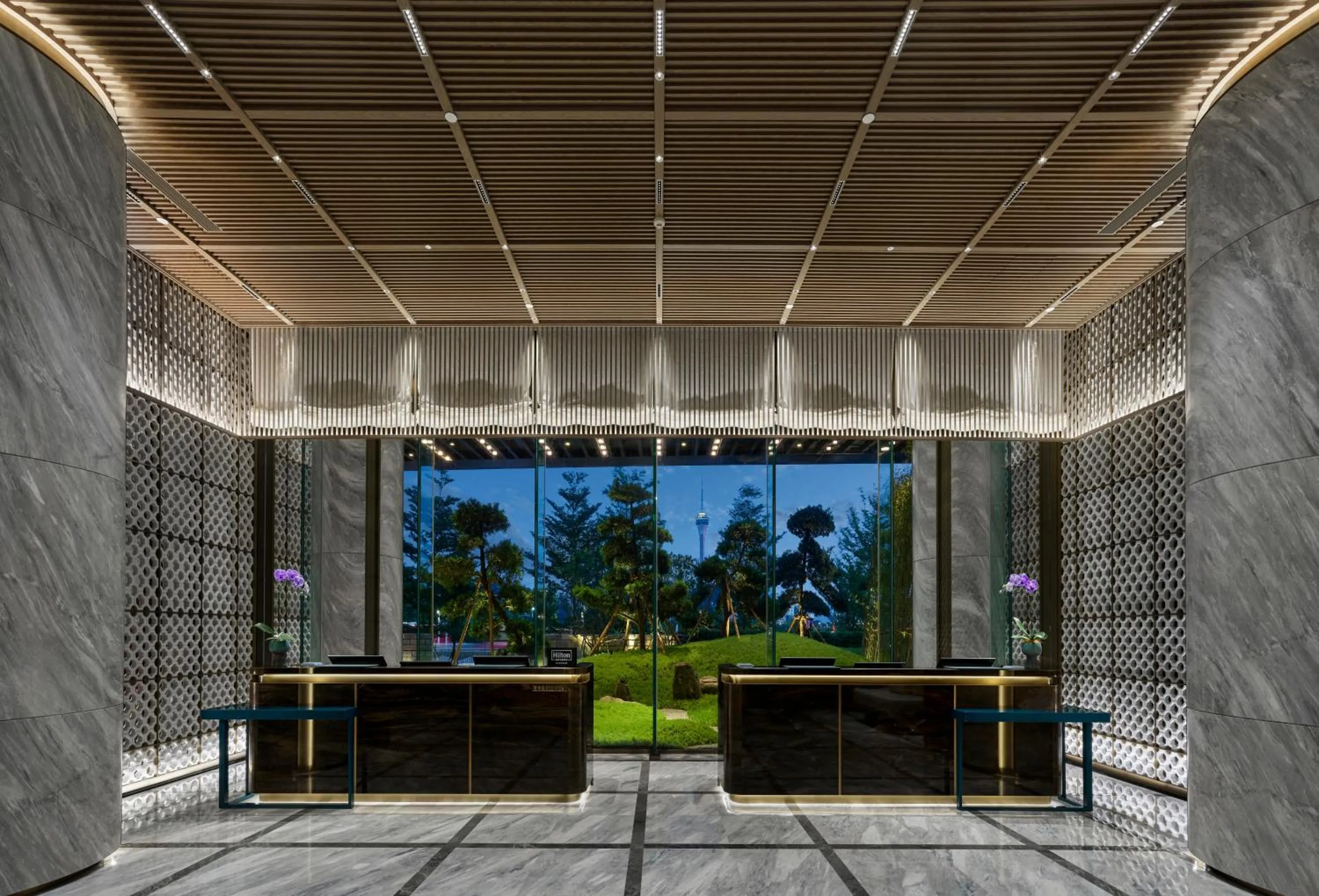 Lobby or reception in Hilton Zhuhai