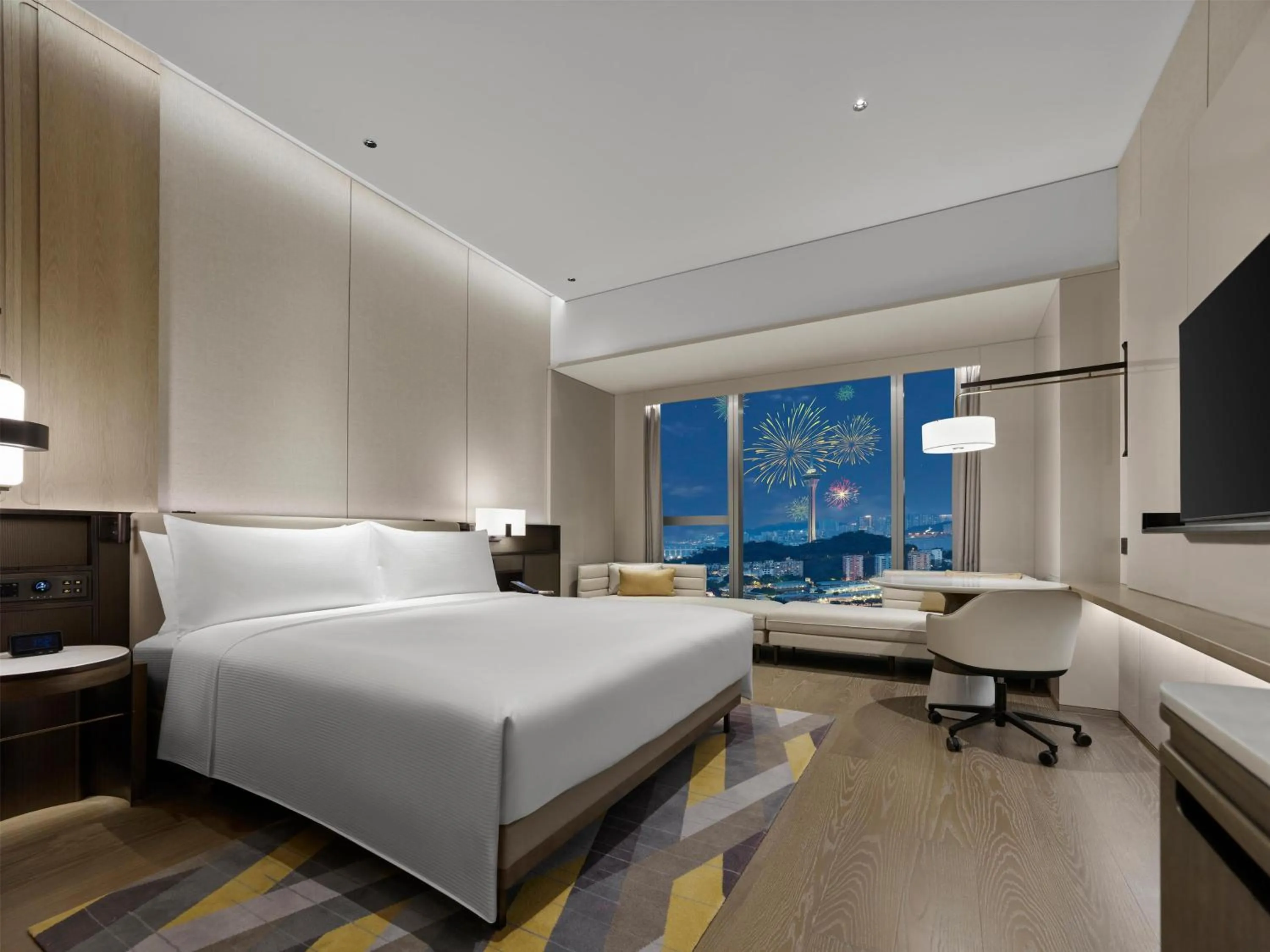 Bedroom, Bed in Hilton Zhuhai