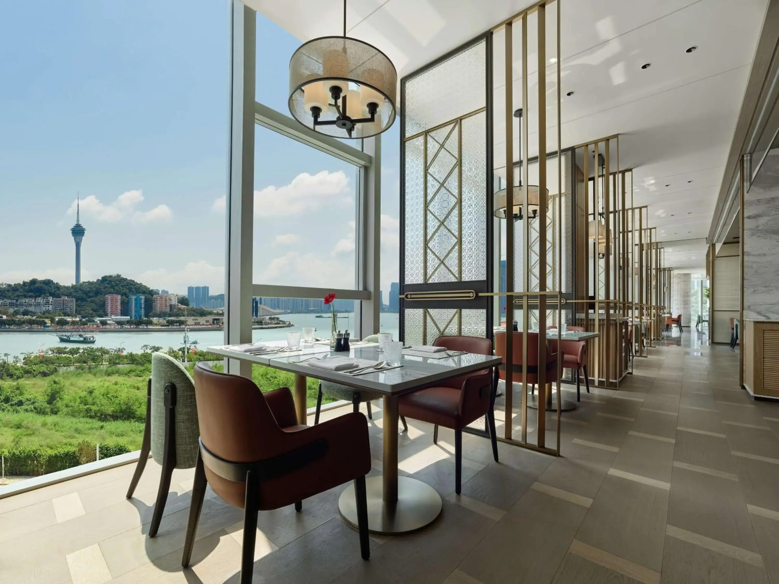 Restaurant/places to eat in Hilton Zhuhai Restaurant/places to eat in Hilton Zhuhai