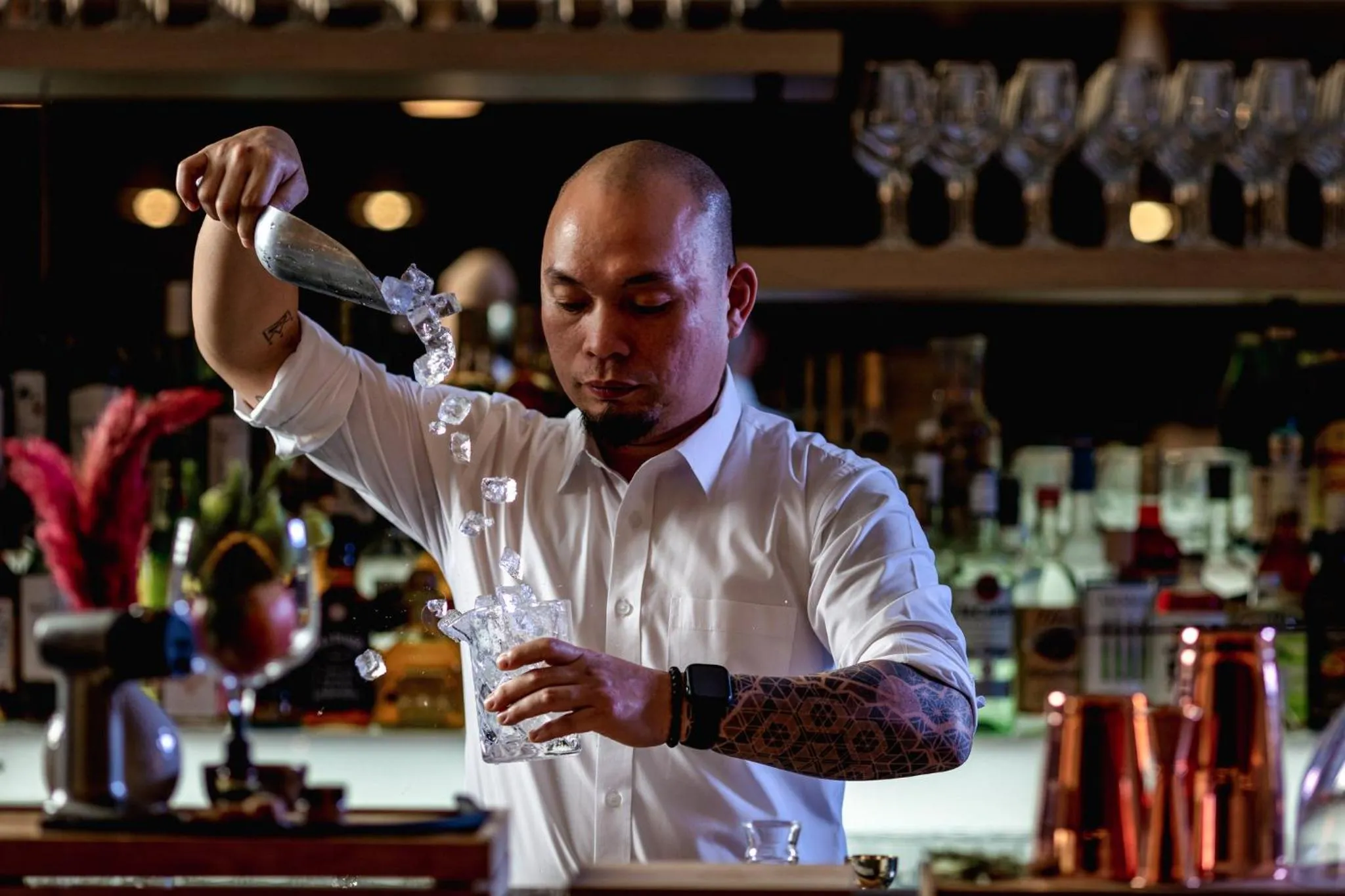 Lounge or bar in Holiday Inn & Suites - Dubai Science Park by IHG